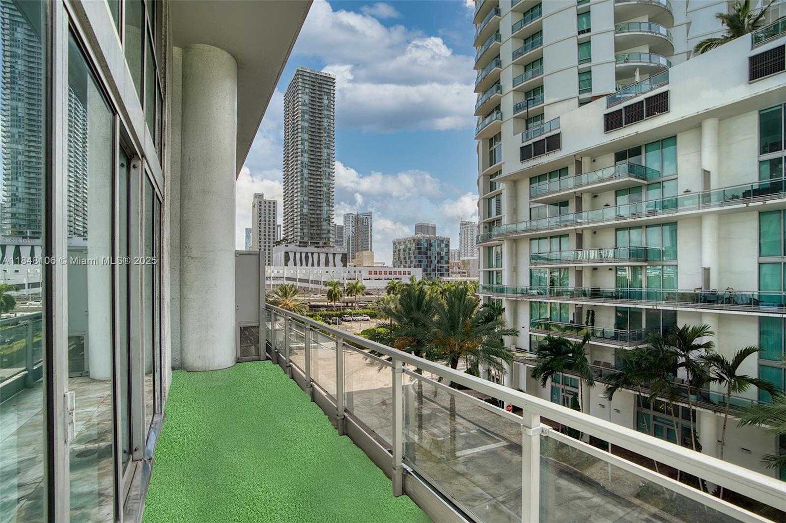 Small Image of 90 SOUTH WEST 3RD ST #TH506, Miami Number 29