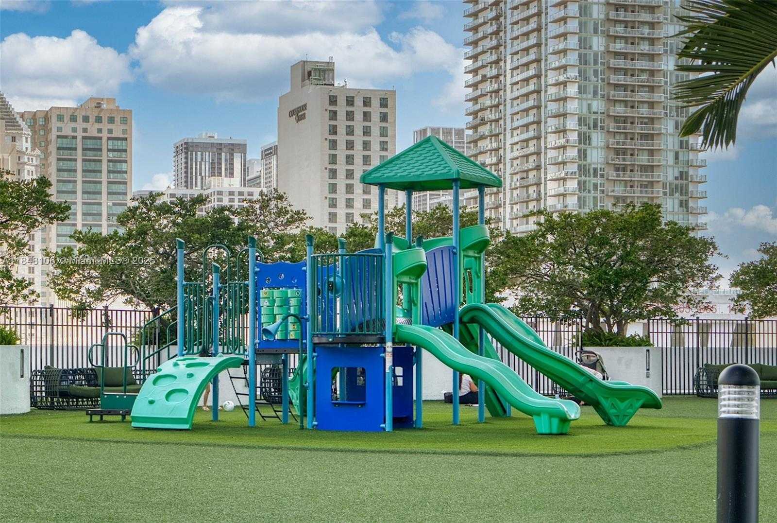 Small Image of 90 SOUTH WEST 3RD ST #TH506, Miami Number 55