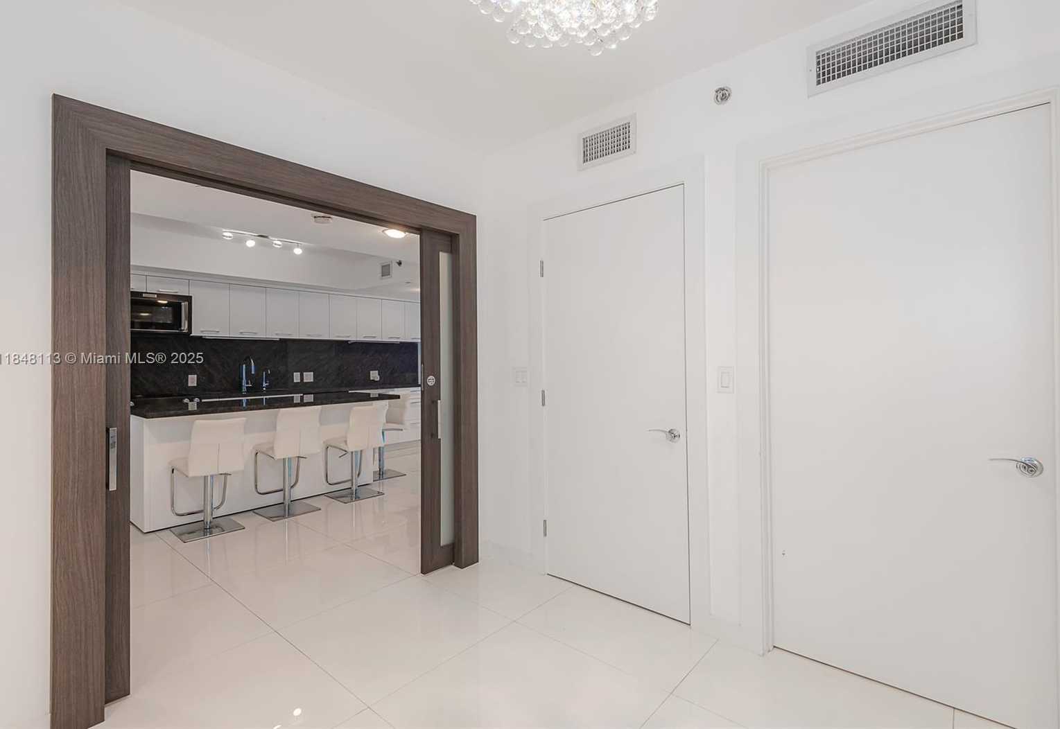 Small Image of 1850 SOUTH OCEAN DR #2702, Hallandale Beach Number 13