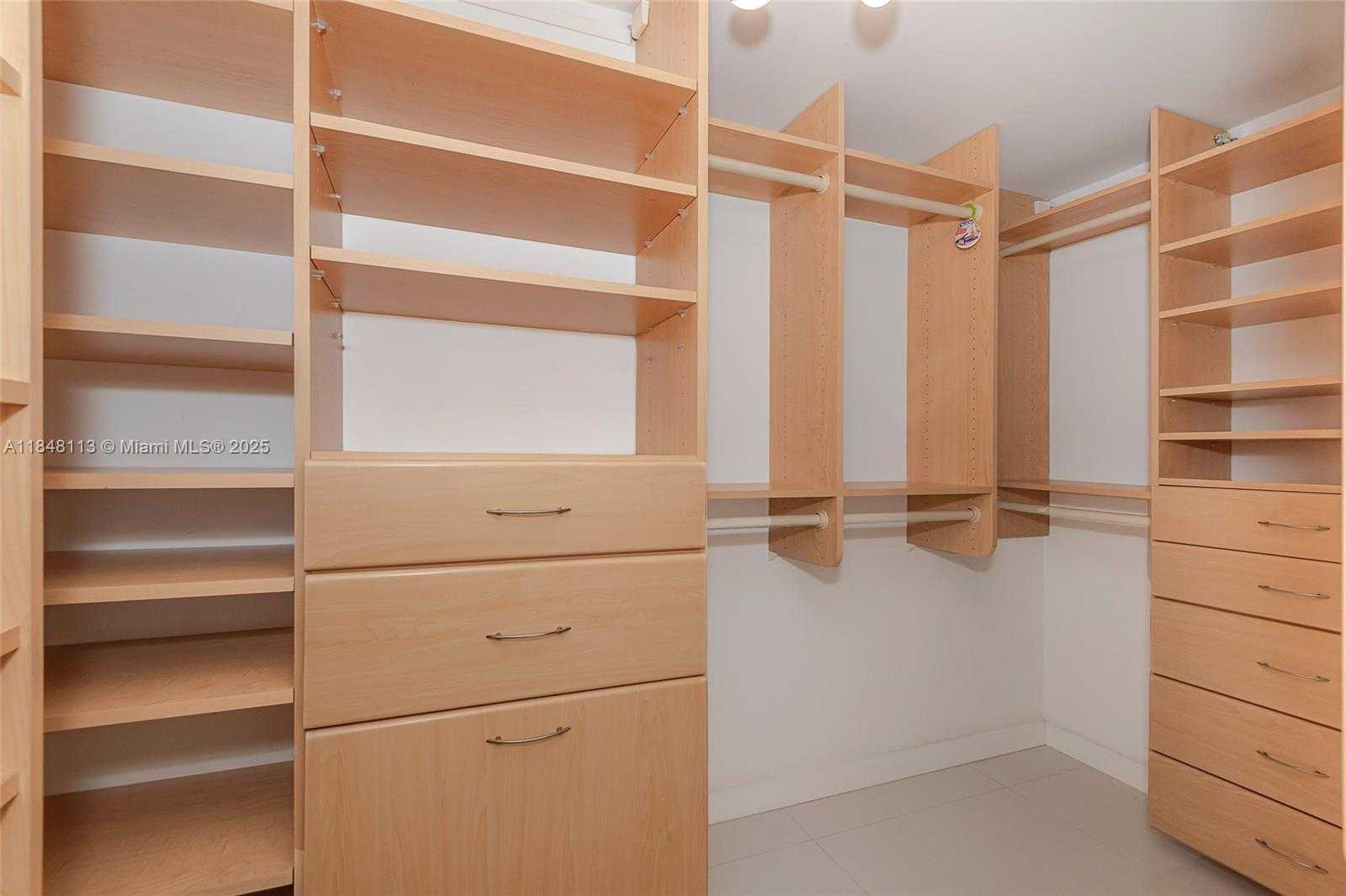 Small Image of 1850 SOUTH OCEAN DR #2702, Hallandale Beach Number 18