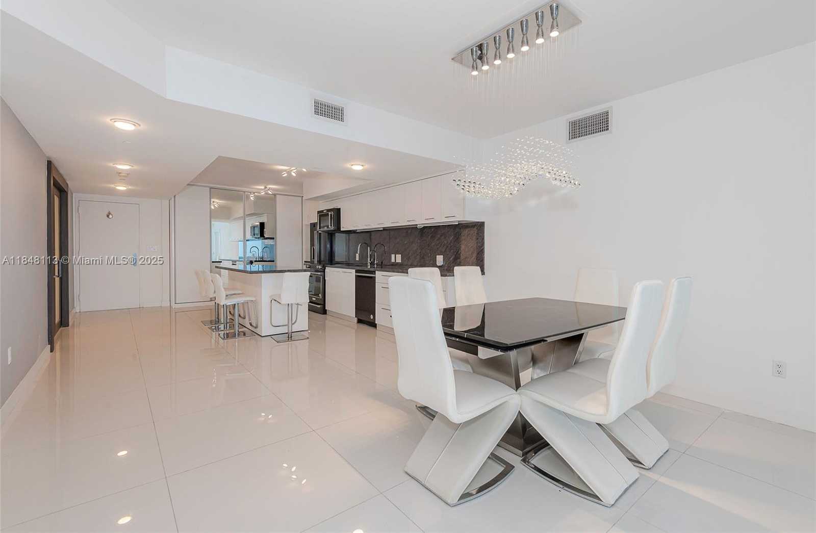 Small Image of 1850 SOUTH OCEAN DR #2702, Hallandale Beach Number 5