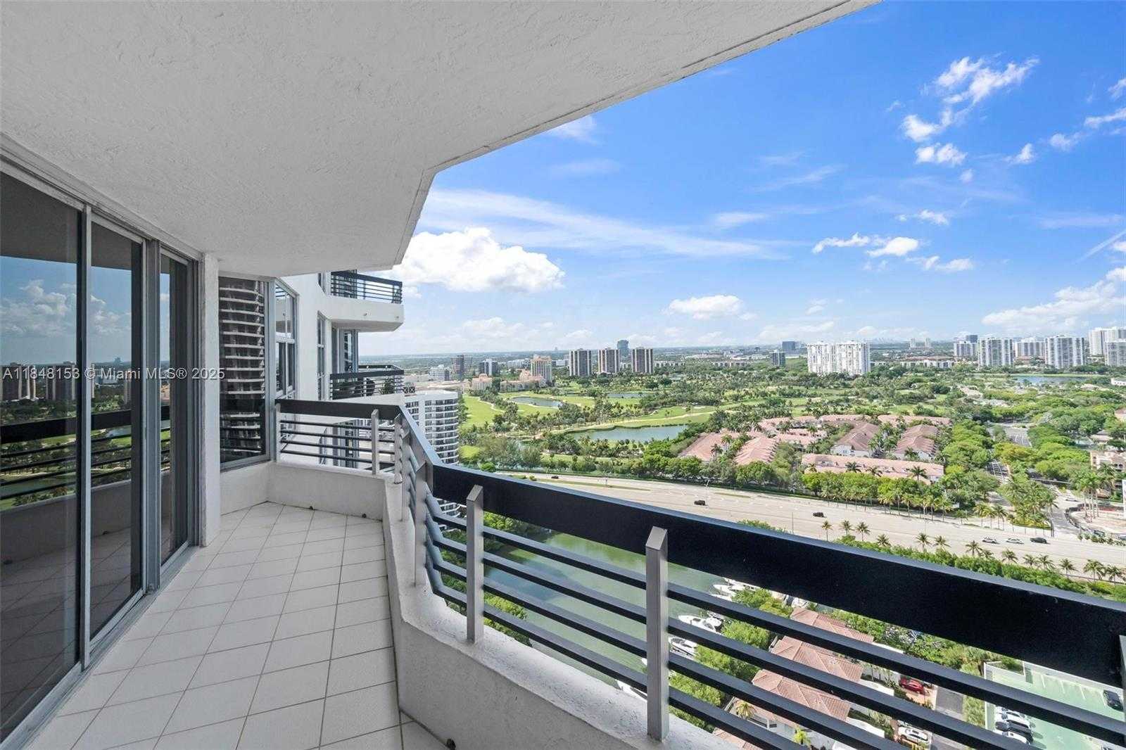 Small Image of 3530 MYSTIC POINTE DR #3107, Aventura Number 29