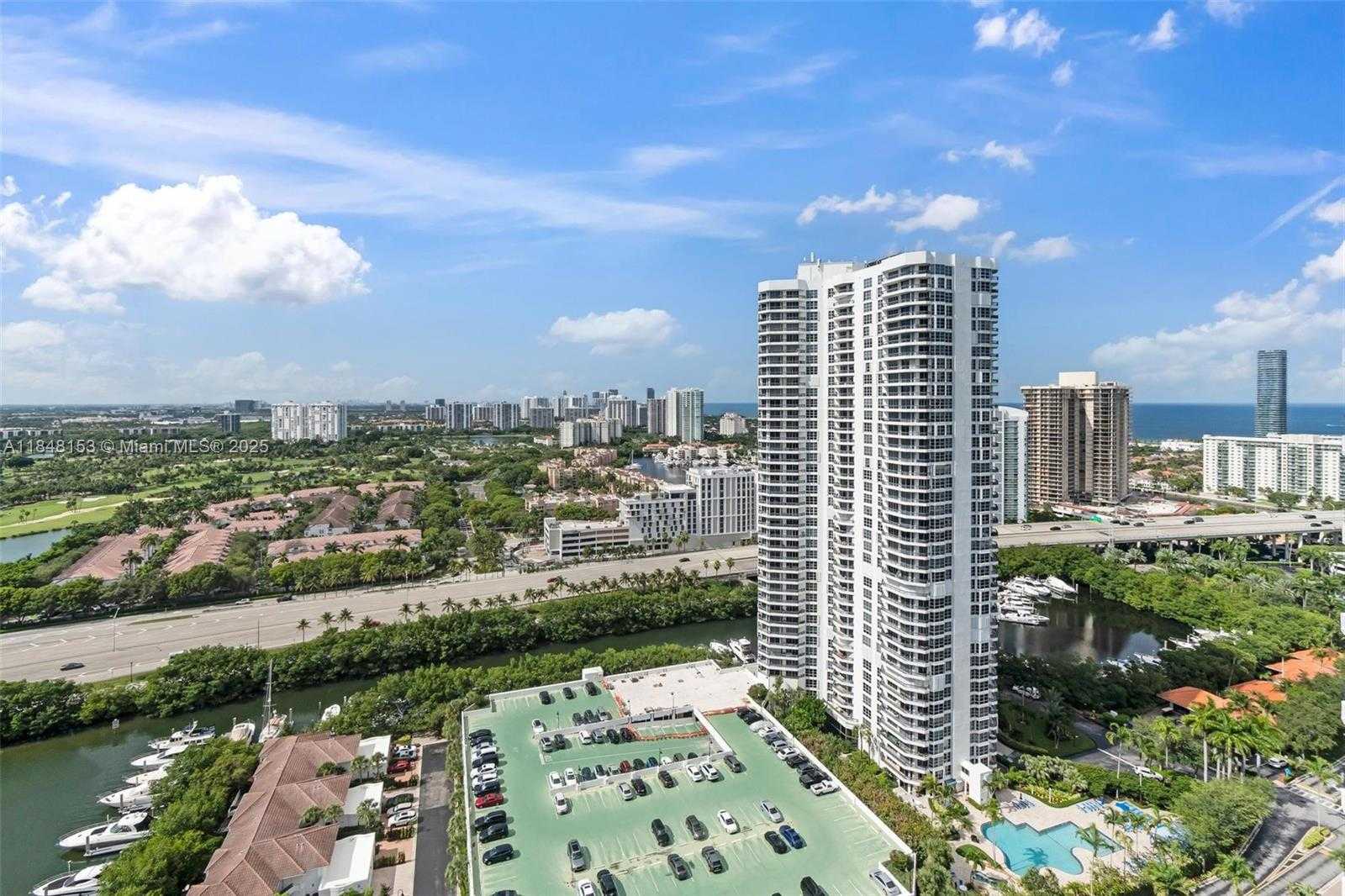 Small Image of 3530 MYSTIC POINTE DR #3107, Aventura Number 36