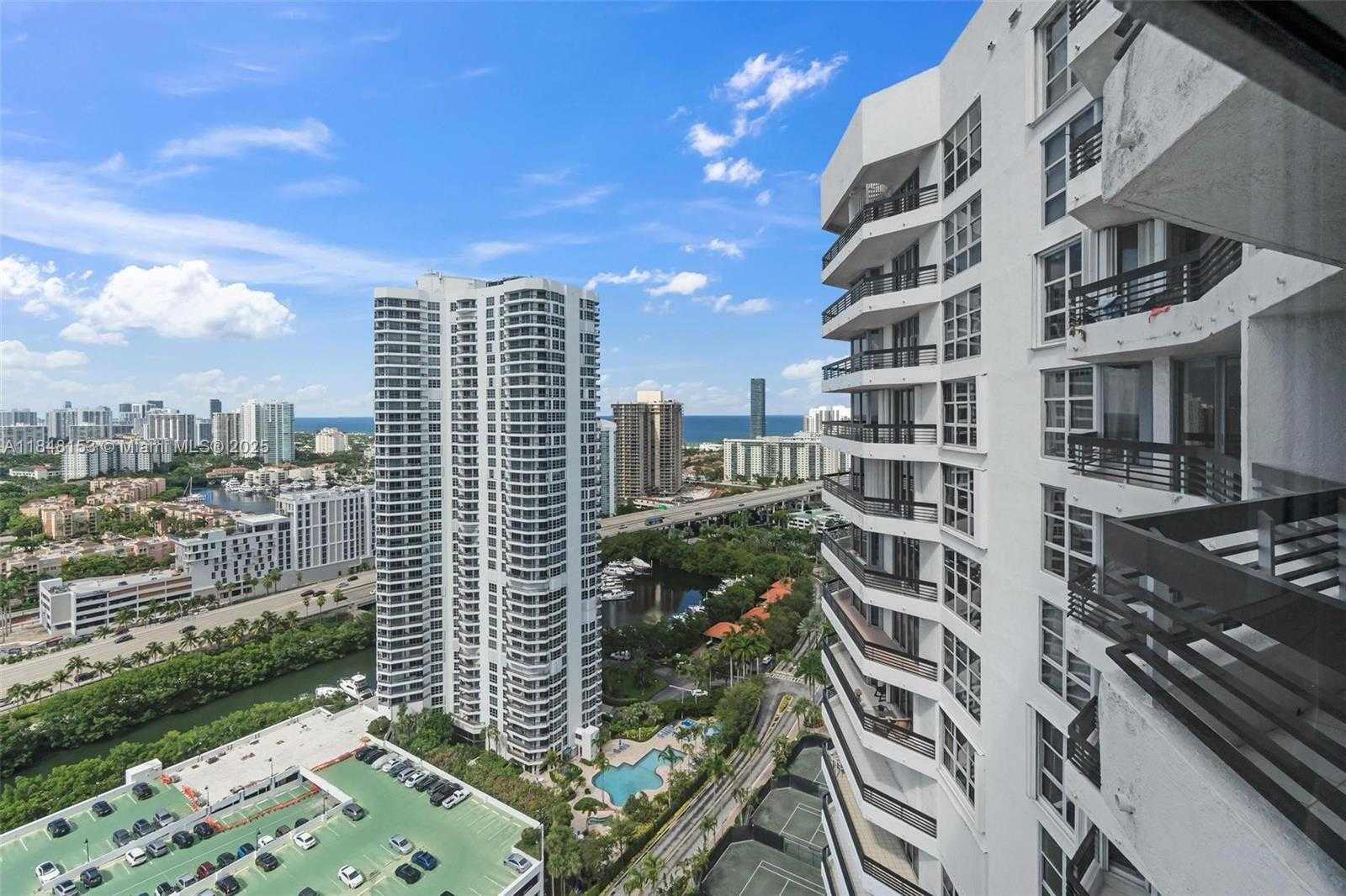 Small Image of 3530 MYSTIC POINTE DR #3107, Aventura Number 4