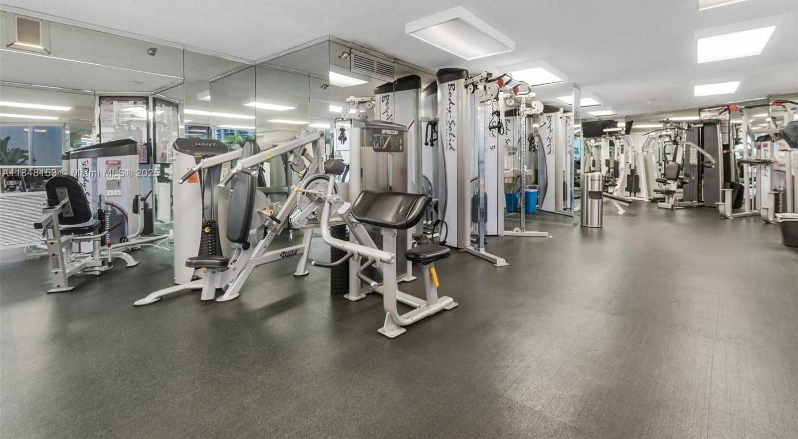 Small Image of 3530 MYSTIC POINTE DR #3107, Aventura Number 40