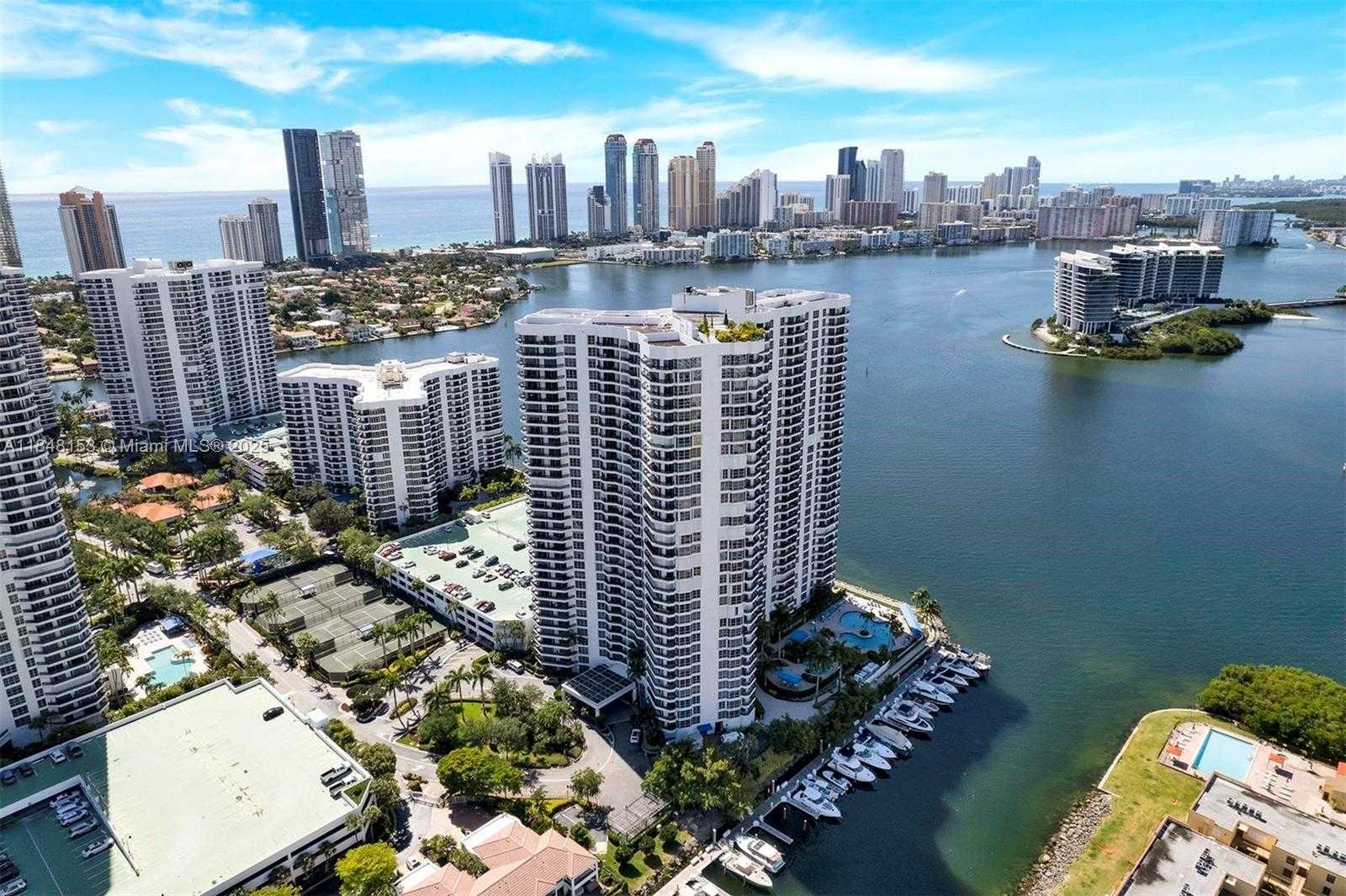 Small Image of 3530 MYSTIC POINTE DR #3107, Aventura Number 41