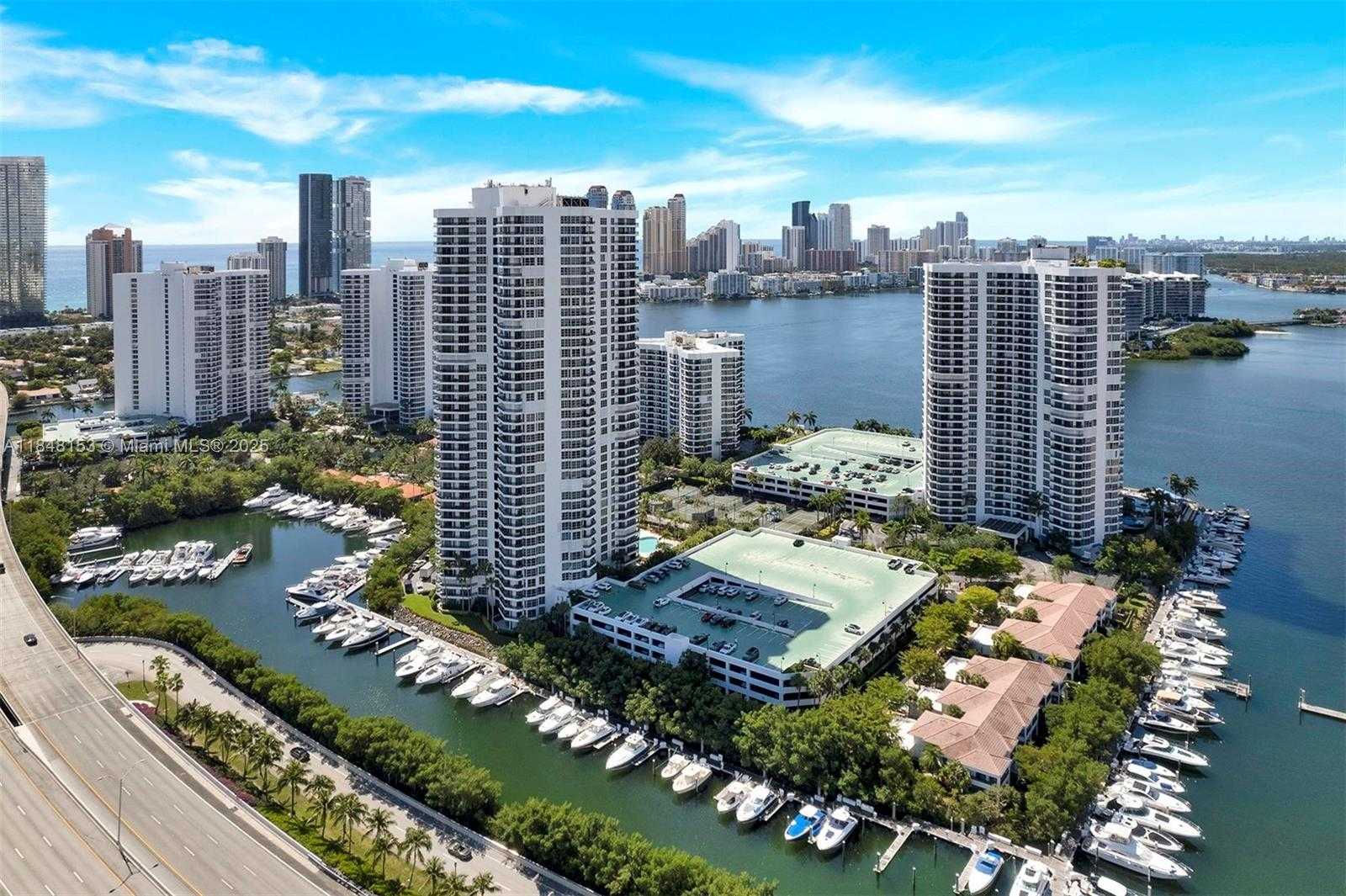 Small Image of 3530 MYSTIC POINTE DR #3107, Aventura Number 43