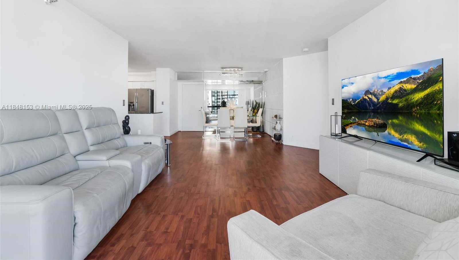 Small Image of 3530 MYSTIC POINTE DR #3107, Aventura Number 6