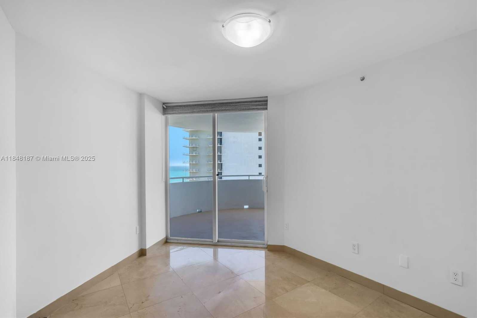 Small Image of 6301 COLLINS AVE #1903, Miami Beach Number 17