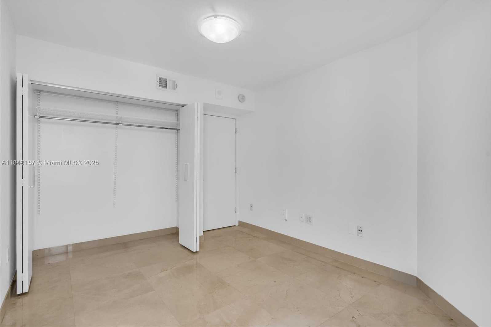 Small Image of 6301 COLLINS AVE #1903, Miami Beach Number 18
