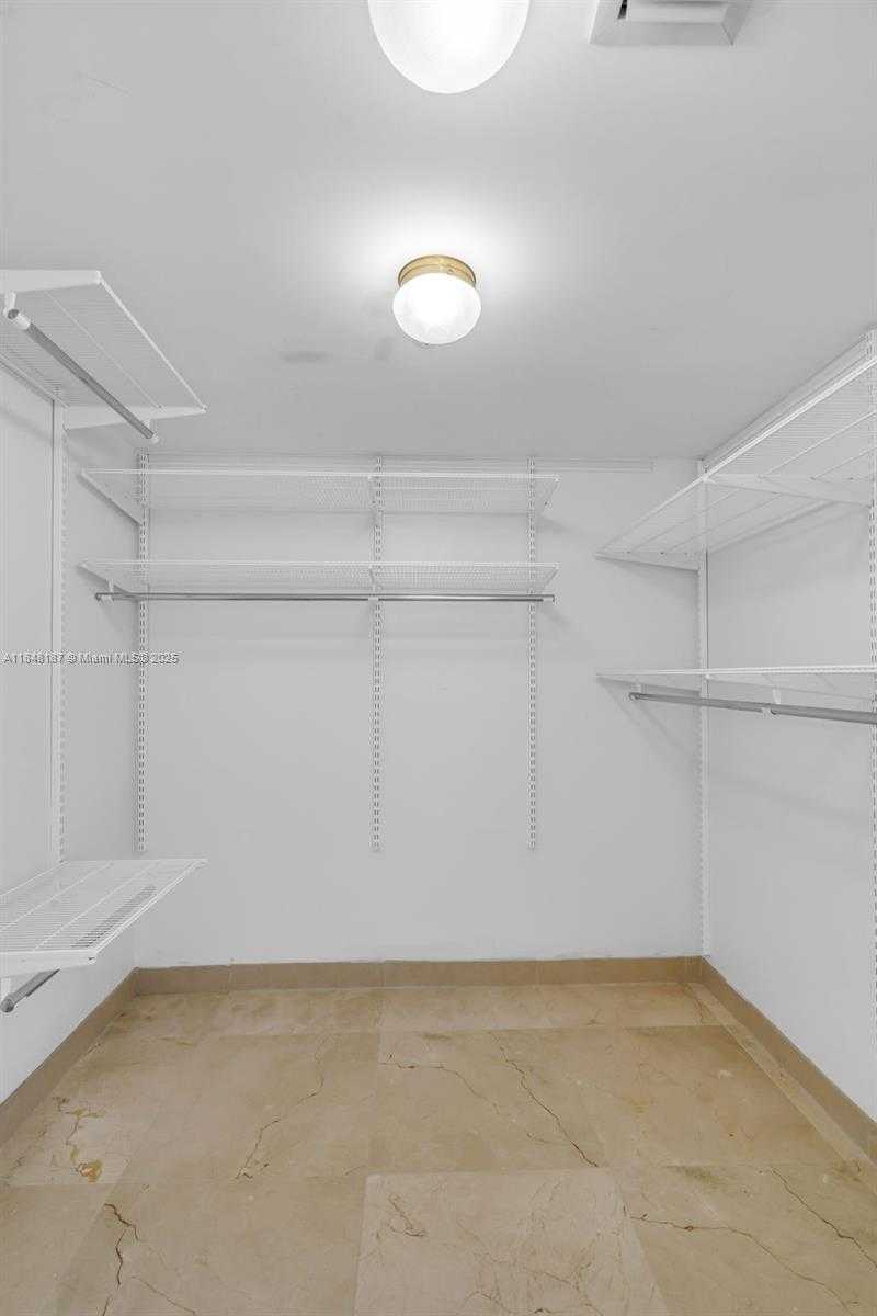 Small Image of 6301 COLLINS AVE #1903, Miami Beach Number 25