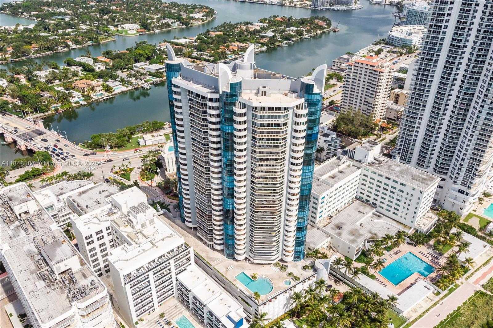 Small Image of 6301 COLLINS AVE #1903, Miami Beach Number 35