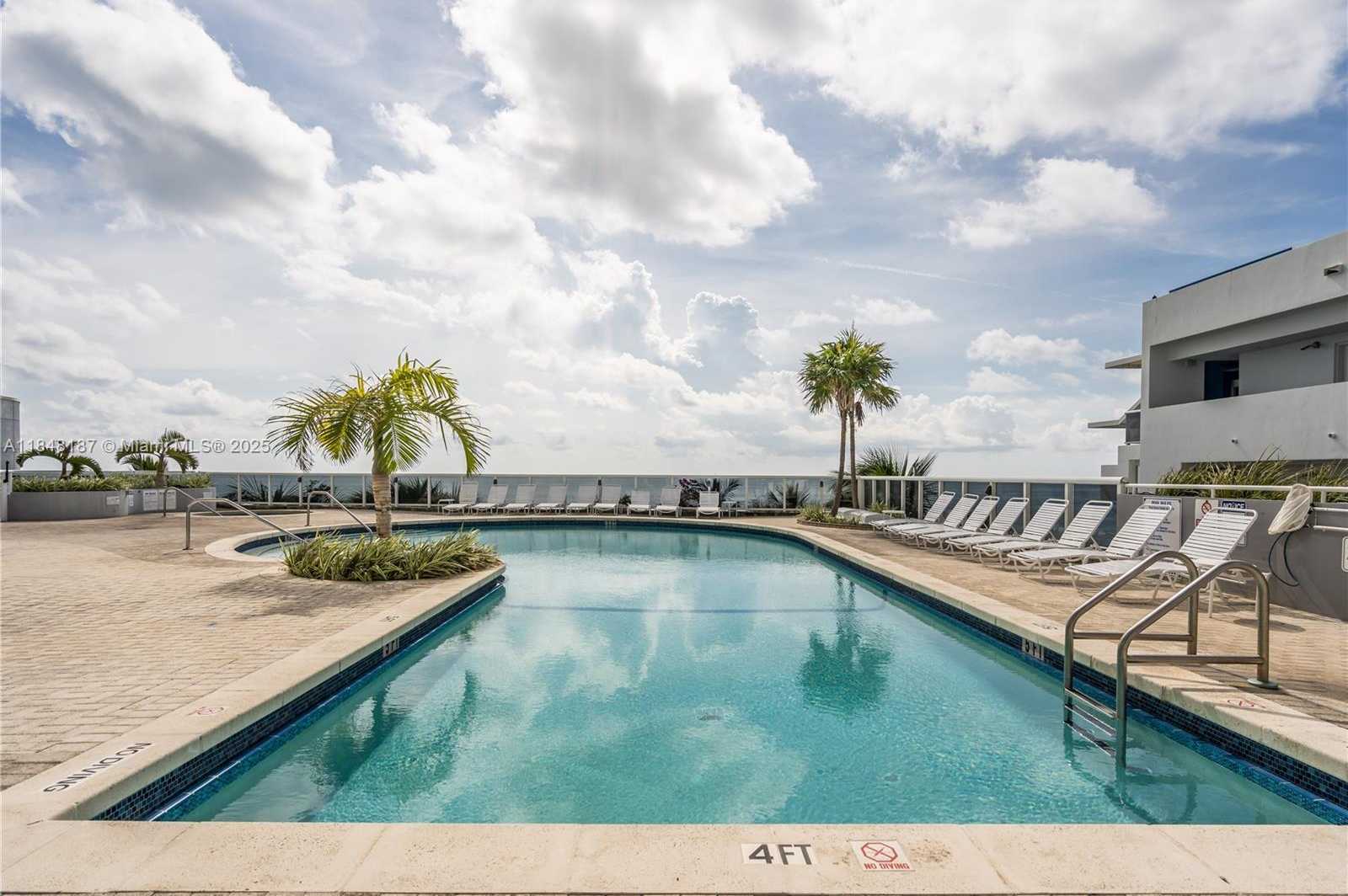 Small Image of 6301 COLLINS AVE #1903, Miami Beach Number 39
