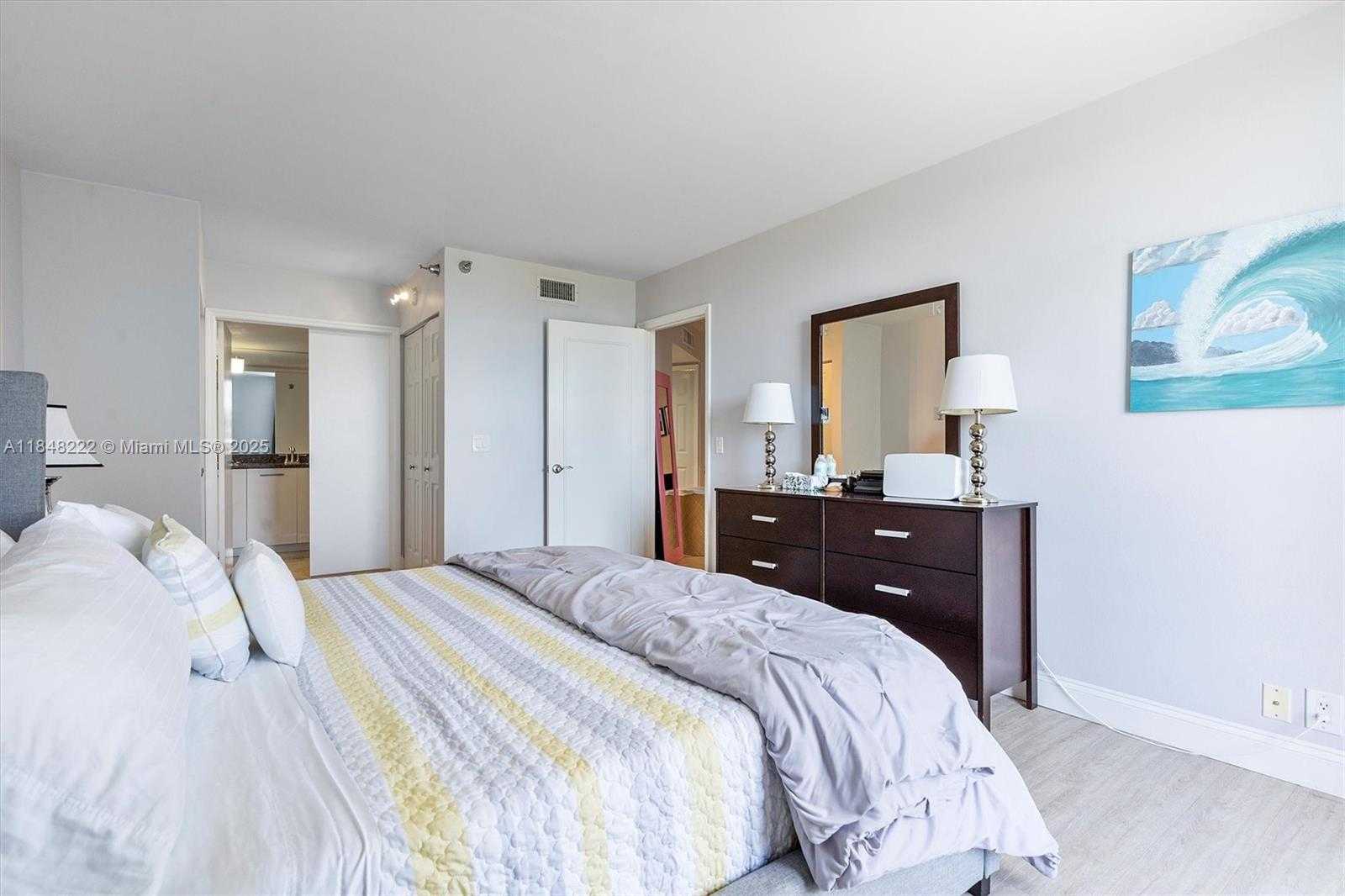 Small Image of 3300 NORTH EAST 191ST ST #1213, Aventura Number 24