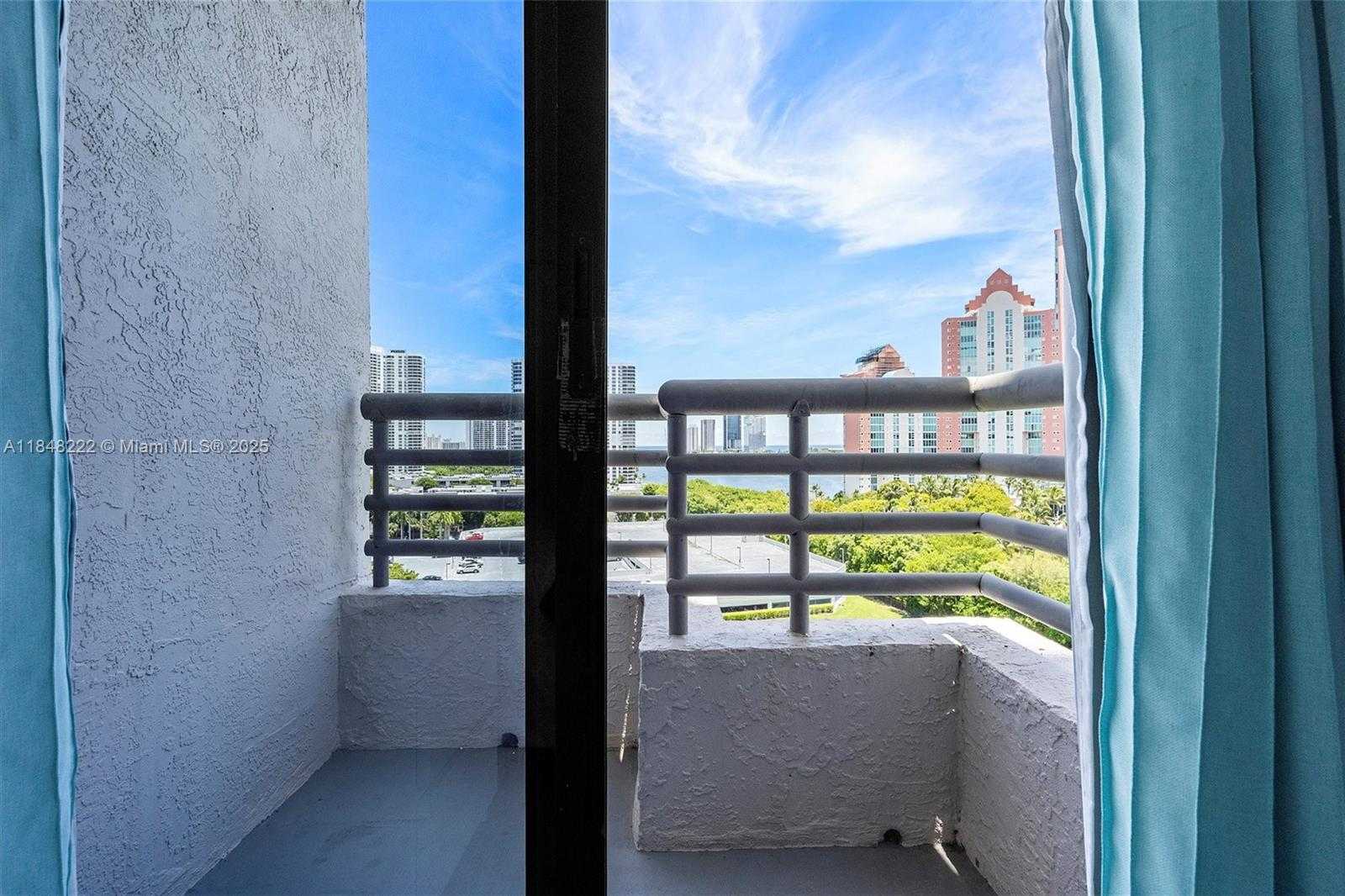 Small Image of 3300 NORTH EAST 191ST ST #1213, Aventura Number 30