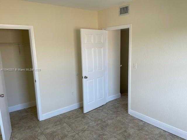 Small Image of 429 NORTH WEST 83RD ST #429, Miami Number 10