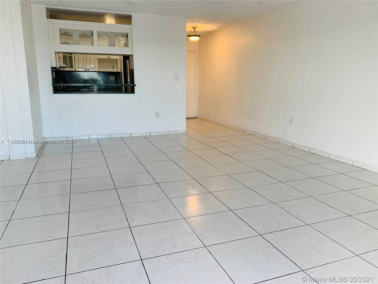 Small Image of 1325 WEST 68TH ST #514, Hialeah Number 5