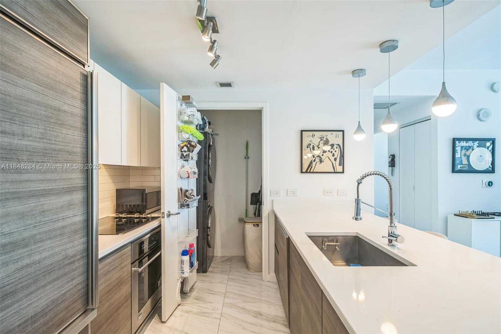 Small Image of 1100 SOUTH MIAMI AVE #1609, Miami Number 11