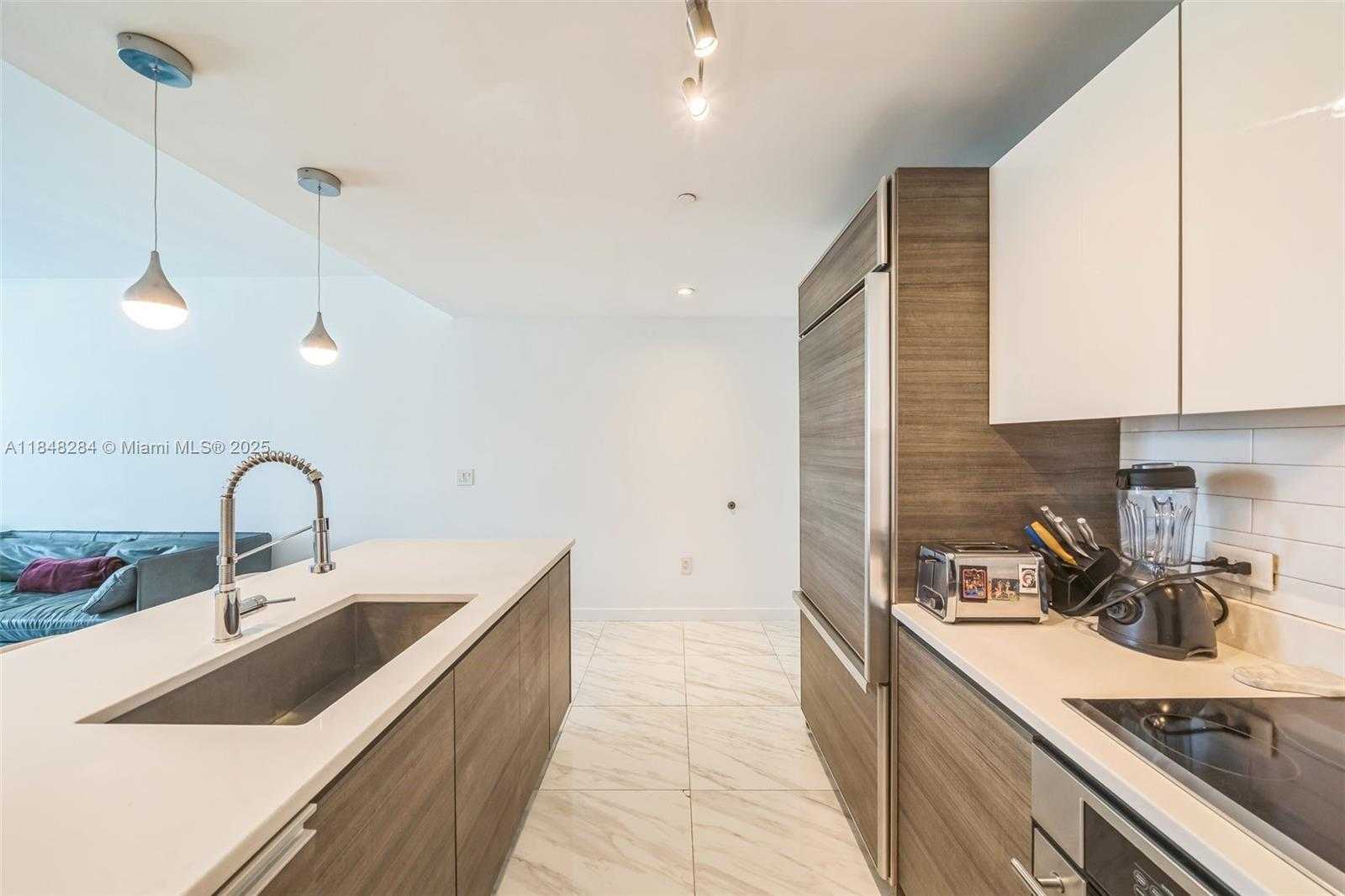 Small Image of 1100 SOUTH MIAMI AVE #1609, Miami Number 13