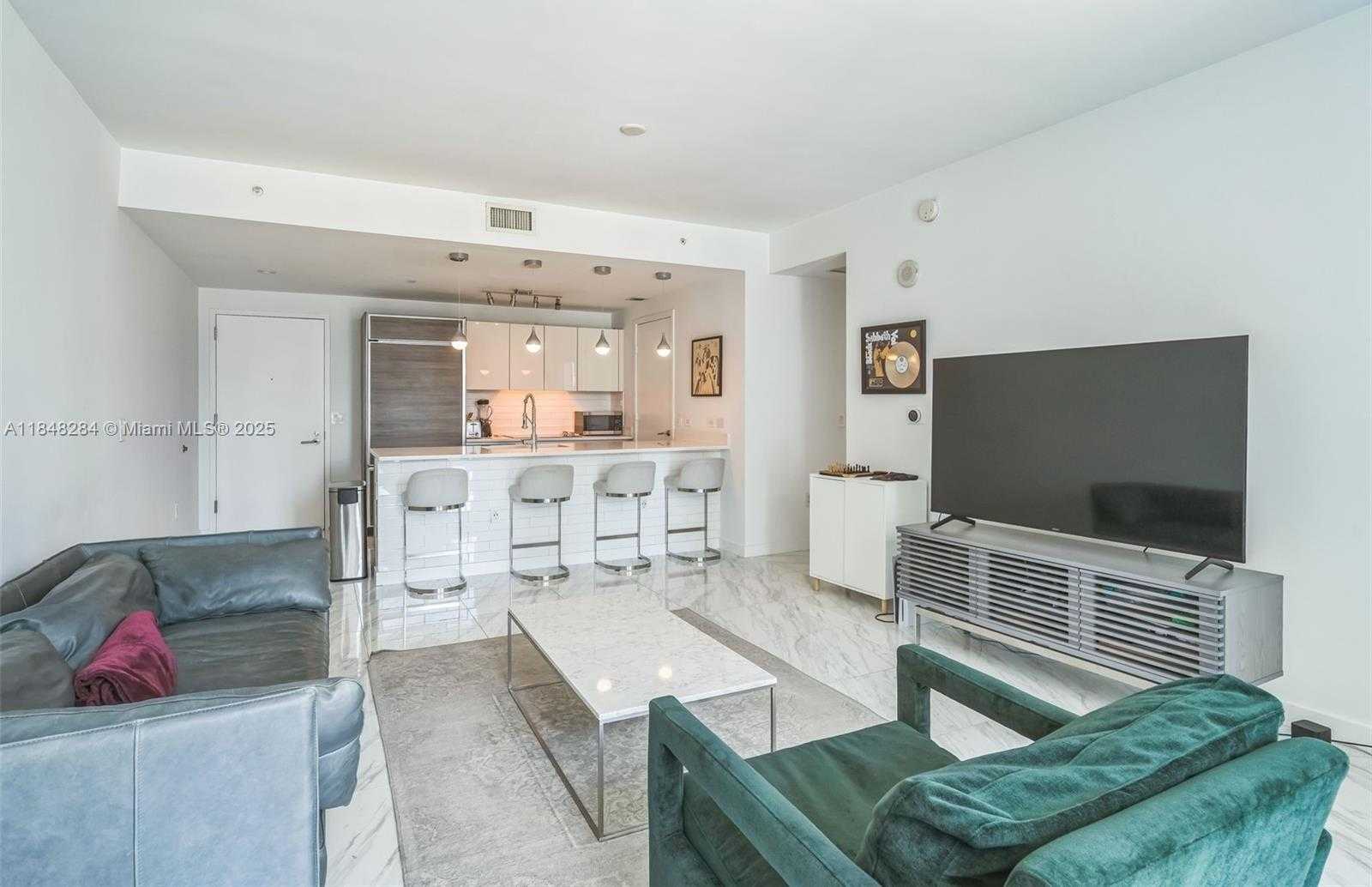 Small Image of 1100 SOUTH MIAMI AVE #1609, Miami Number 17