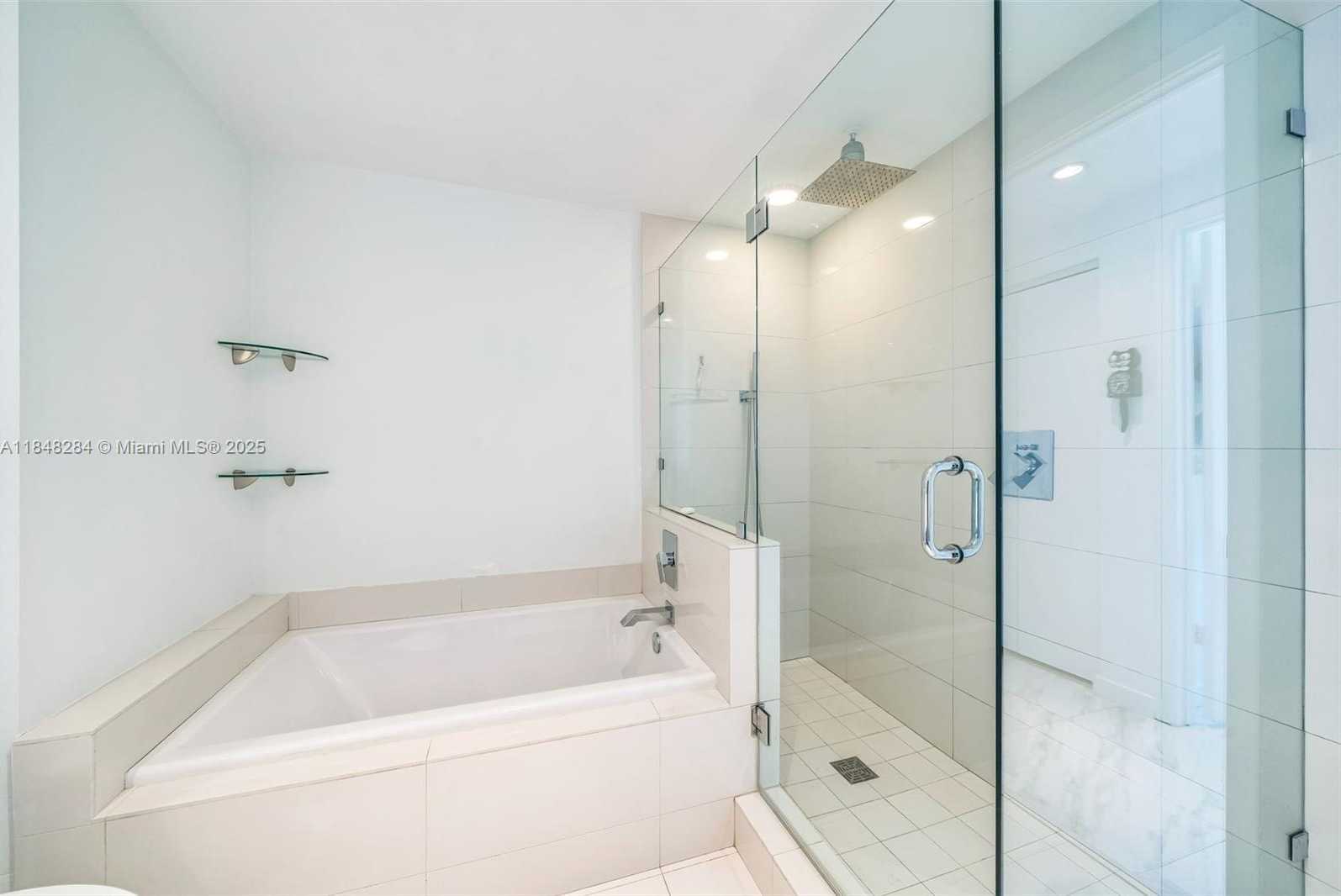 Small Image of 1100 SOUTH MIAMI AVE #1609, Miami Number 25