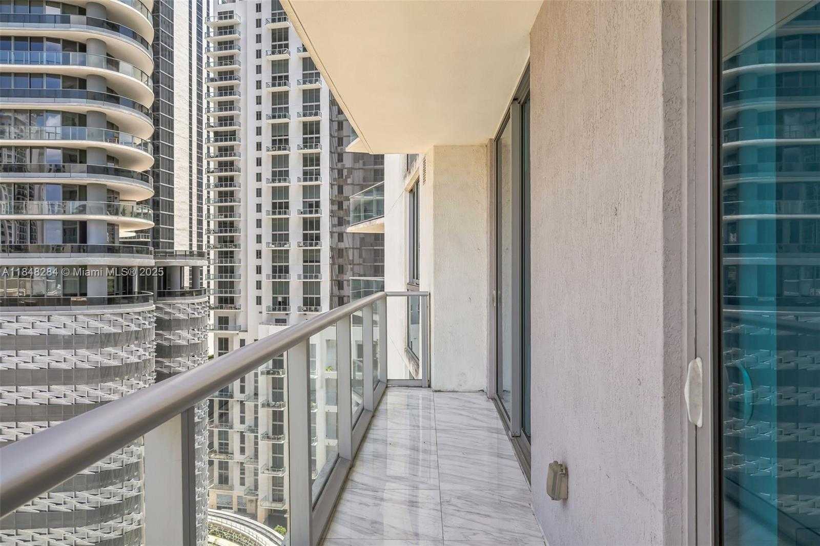 Small Image of 1100 SOUTH MIAMI AVE #1609, Miami Number 27