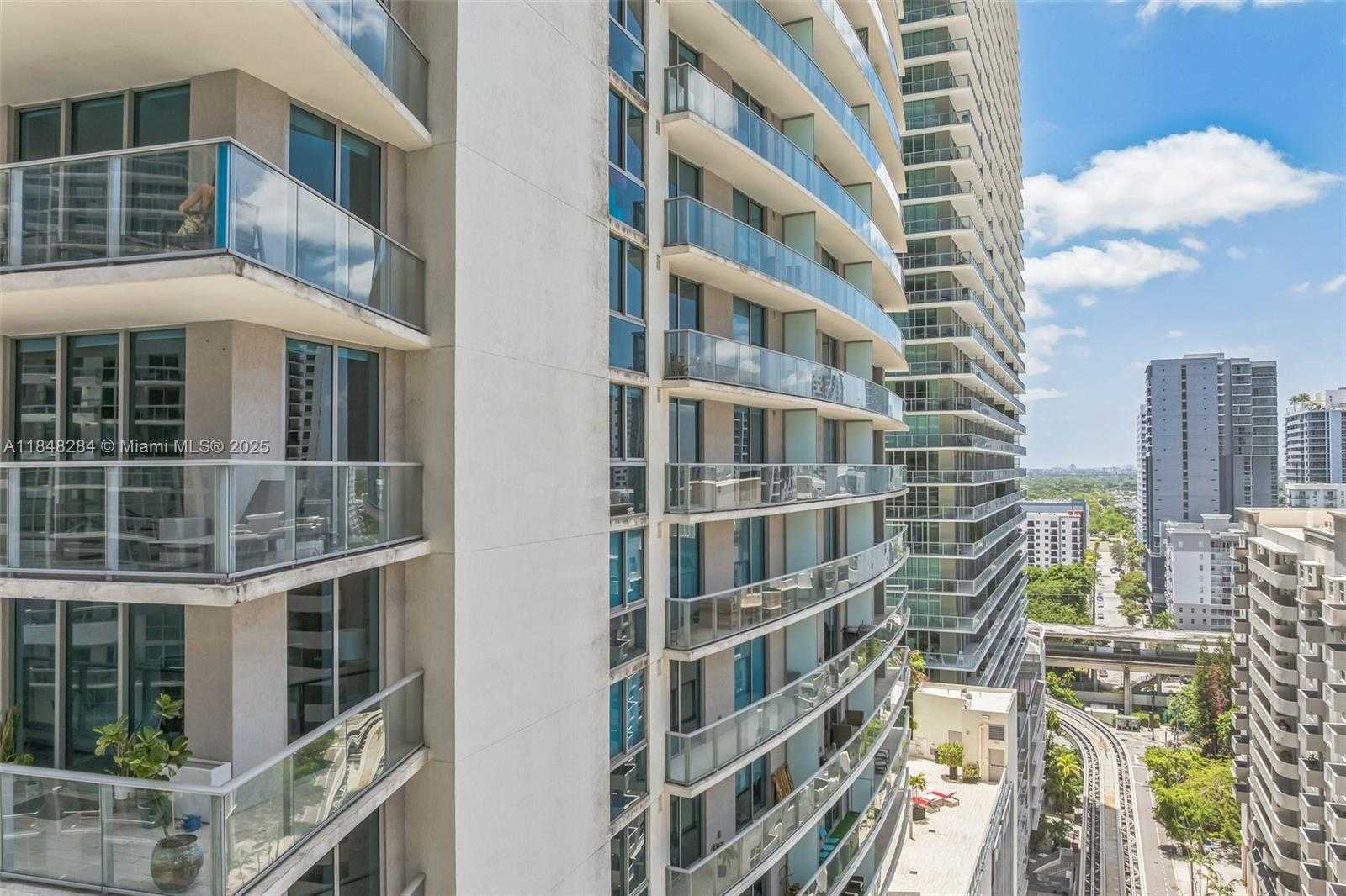 Small Image of 1100 SOUTH MIAMI AVE #1609, Miami Number 29