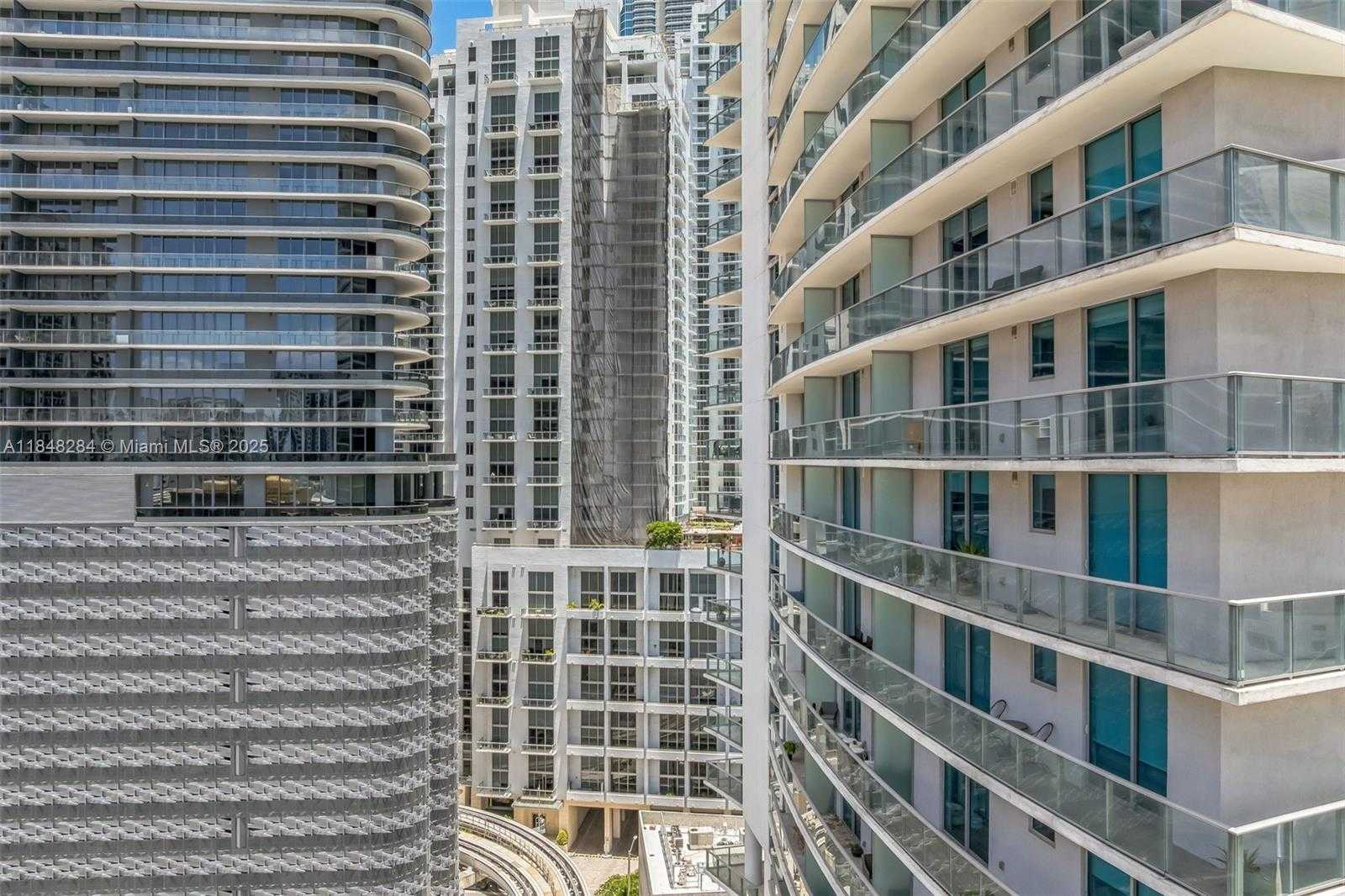 Small Image of 1100 SOUTH MIAMI AVE #1609, Miami Number 38