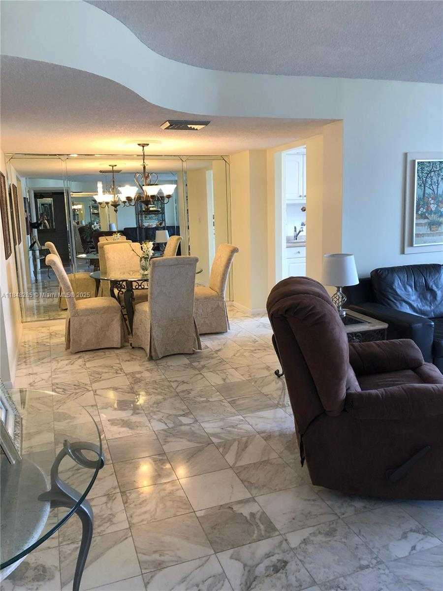 Small Image of 100 GOLDEN ISLES DR #706, Hallandale Beach Number 16