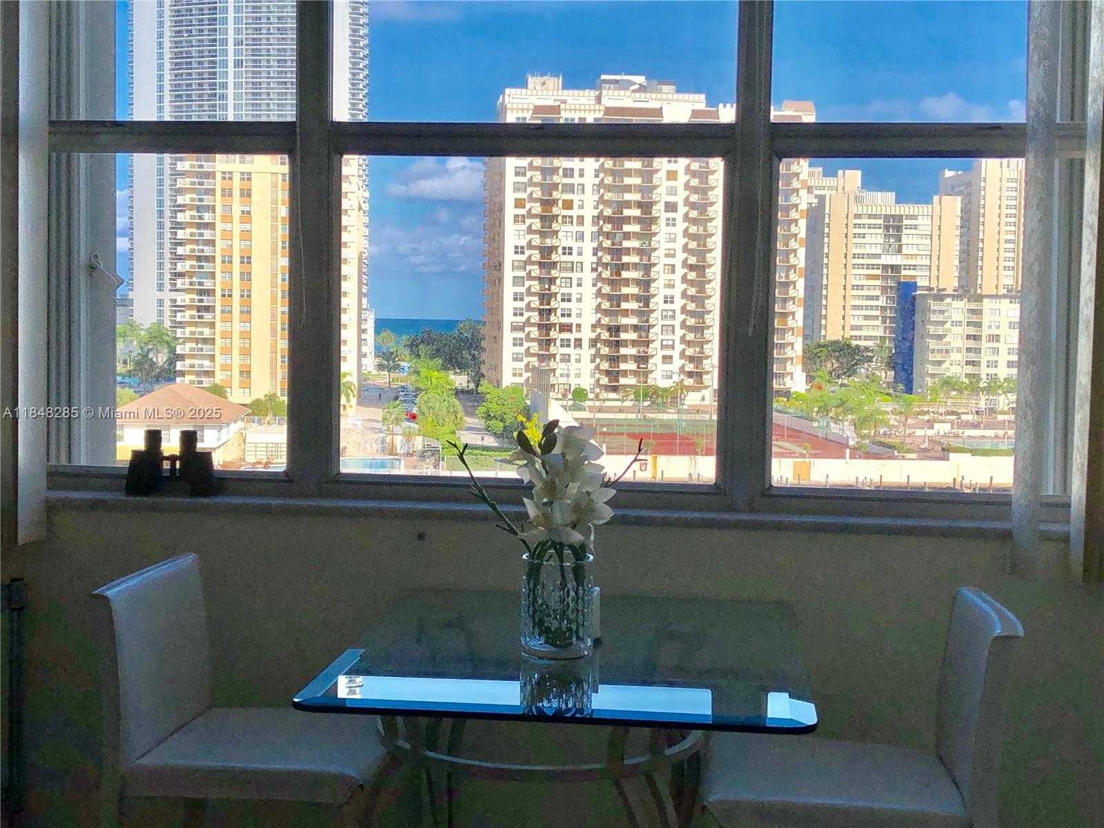 Small Image of 100 GOLDEN ISLES DR #706, Hallandale Beach Number 40