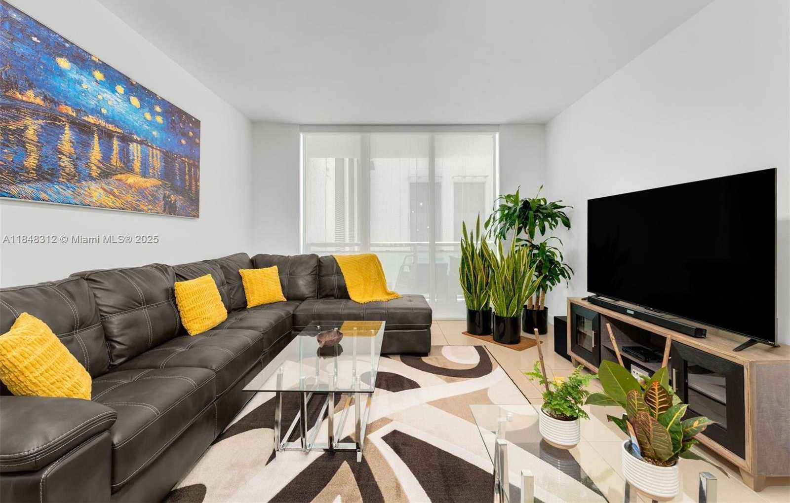 Small Image of 950 BRICKELL BAY DR #803, Miami Number 4