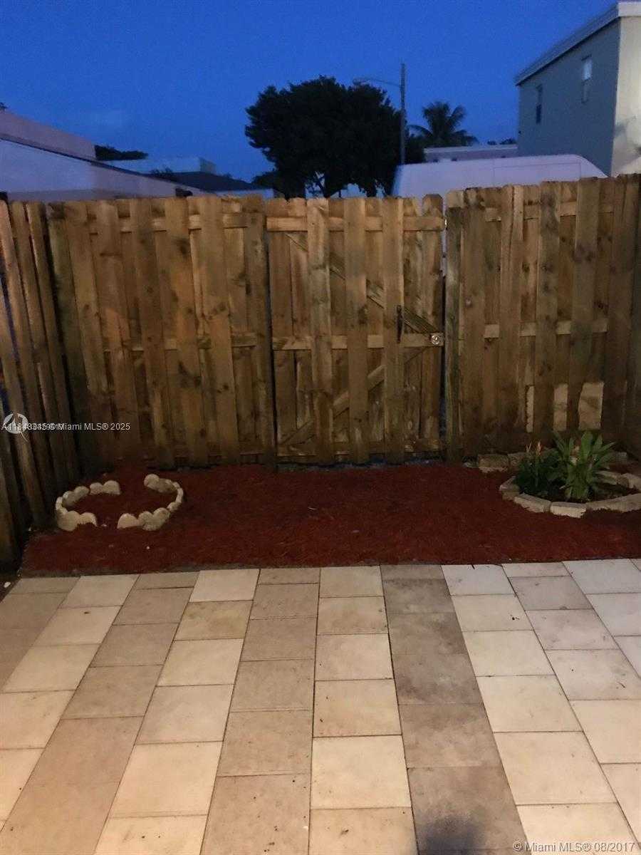 Small Image of 8459 NORTH WEST 4TH CT #8459, Miami Number 6