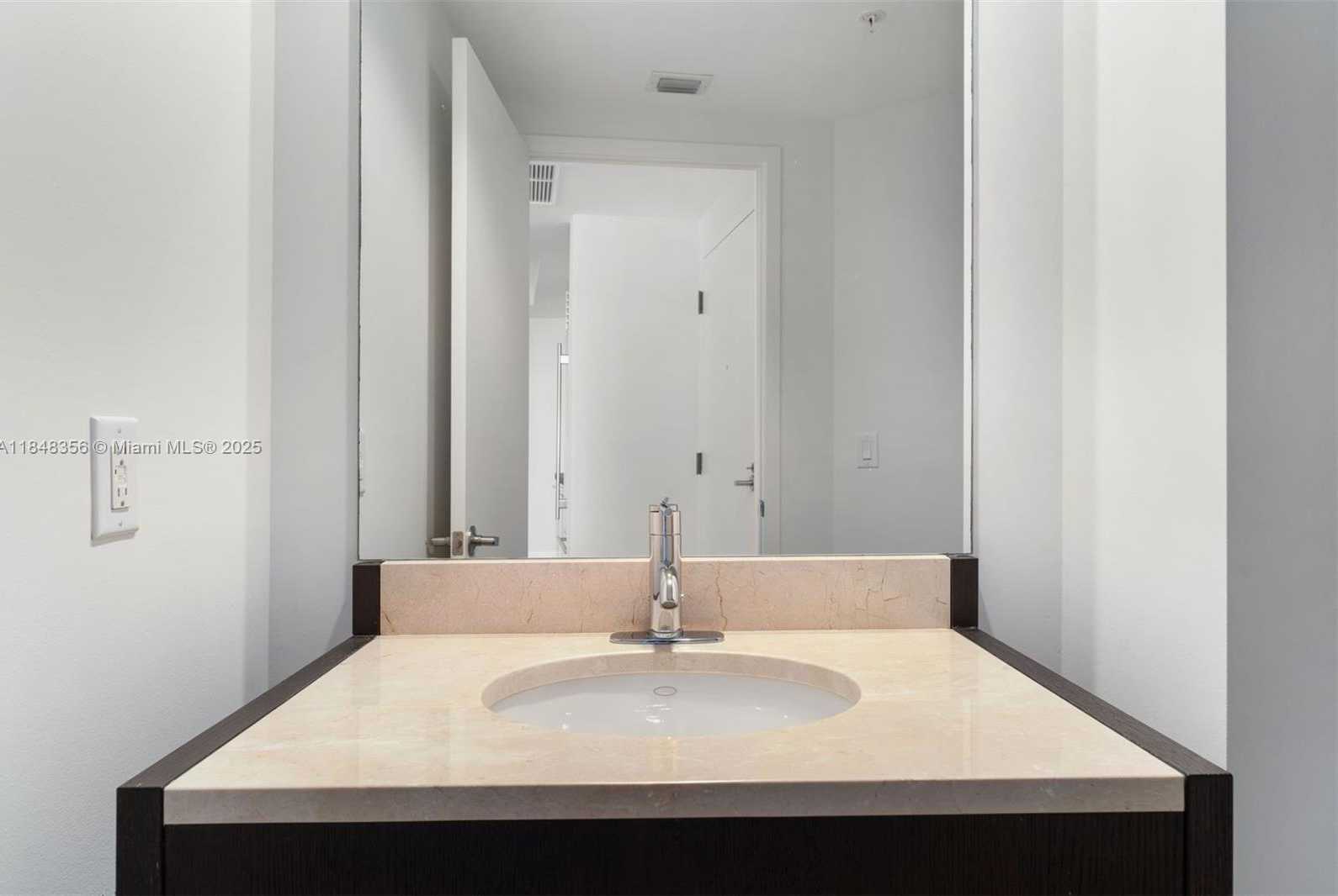 Small Image of 18201 COLLINS AVE #604, Sunny Isles Beach Number 27