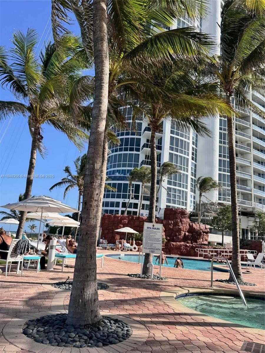 Small Image of 18201 COLLINS AVE #604, Sunny Isles Beach Number 31