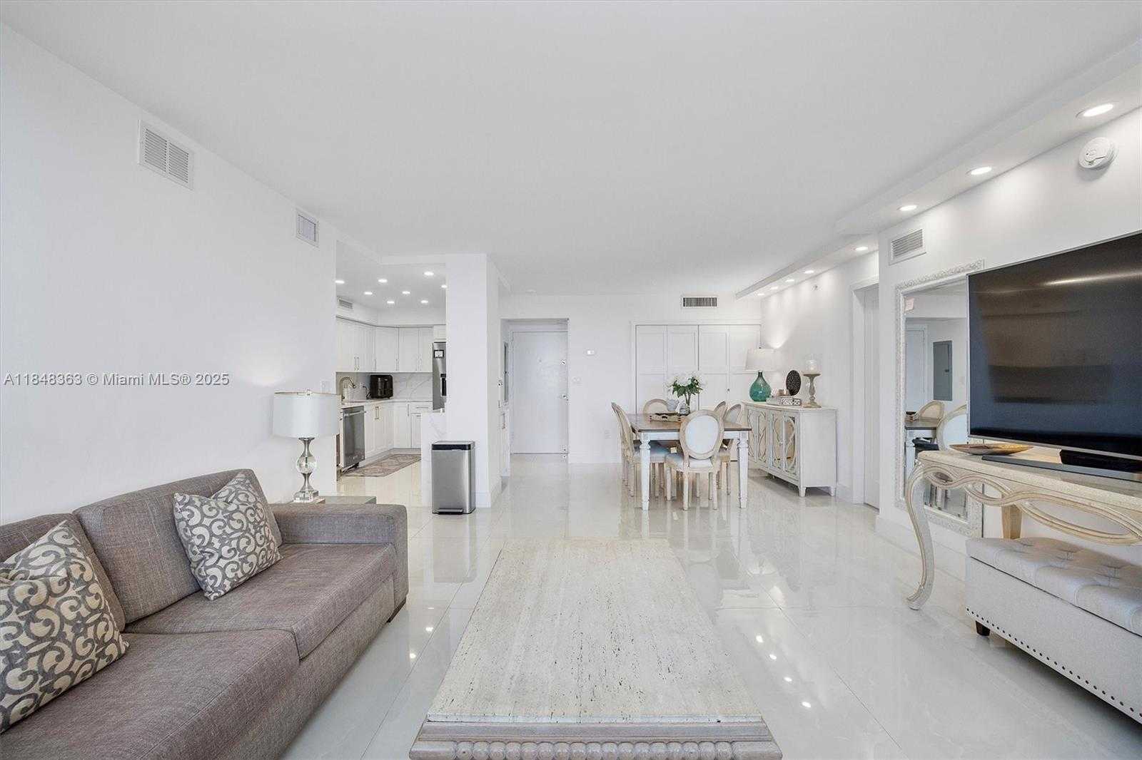 Small Image of 20515 EAST COUNTRY CLUB DR #1747, Aventura Number 14