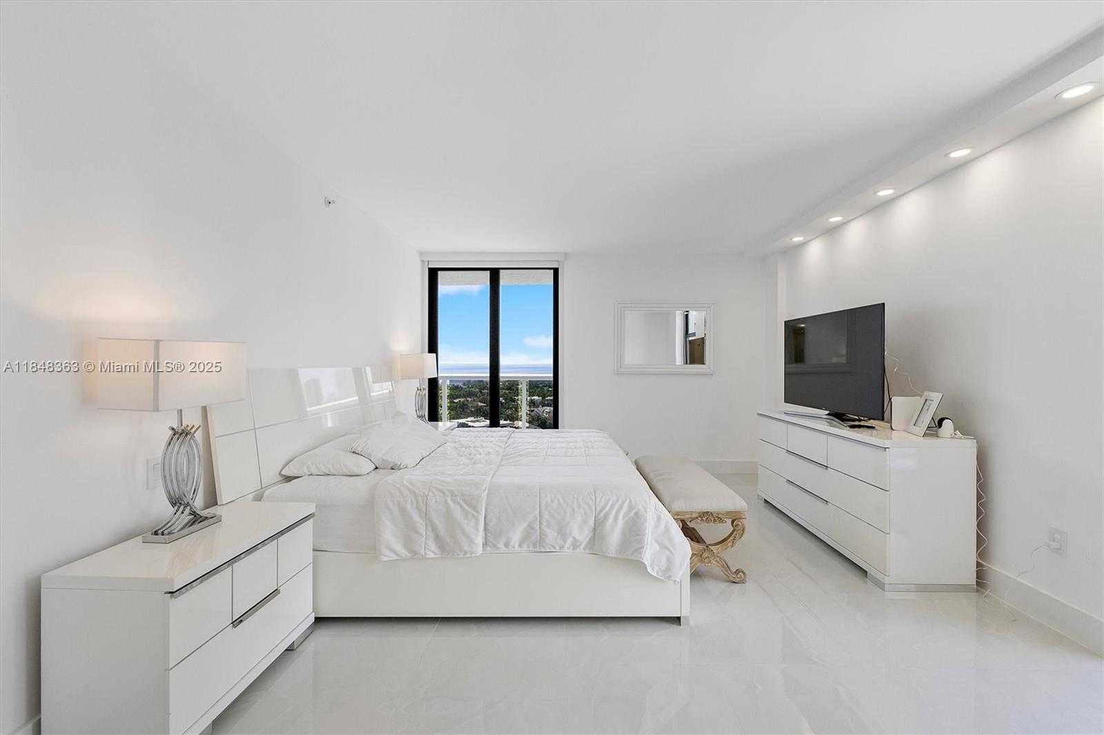 Small Image of 20515 EAST COUNTRY CLUB DR #1747, Aventura Number 31