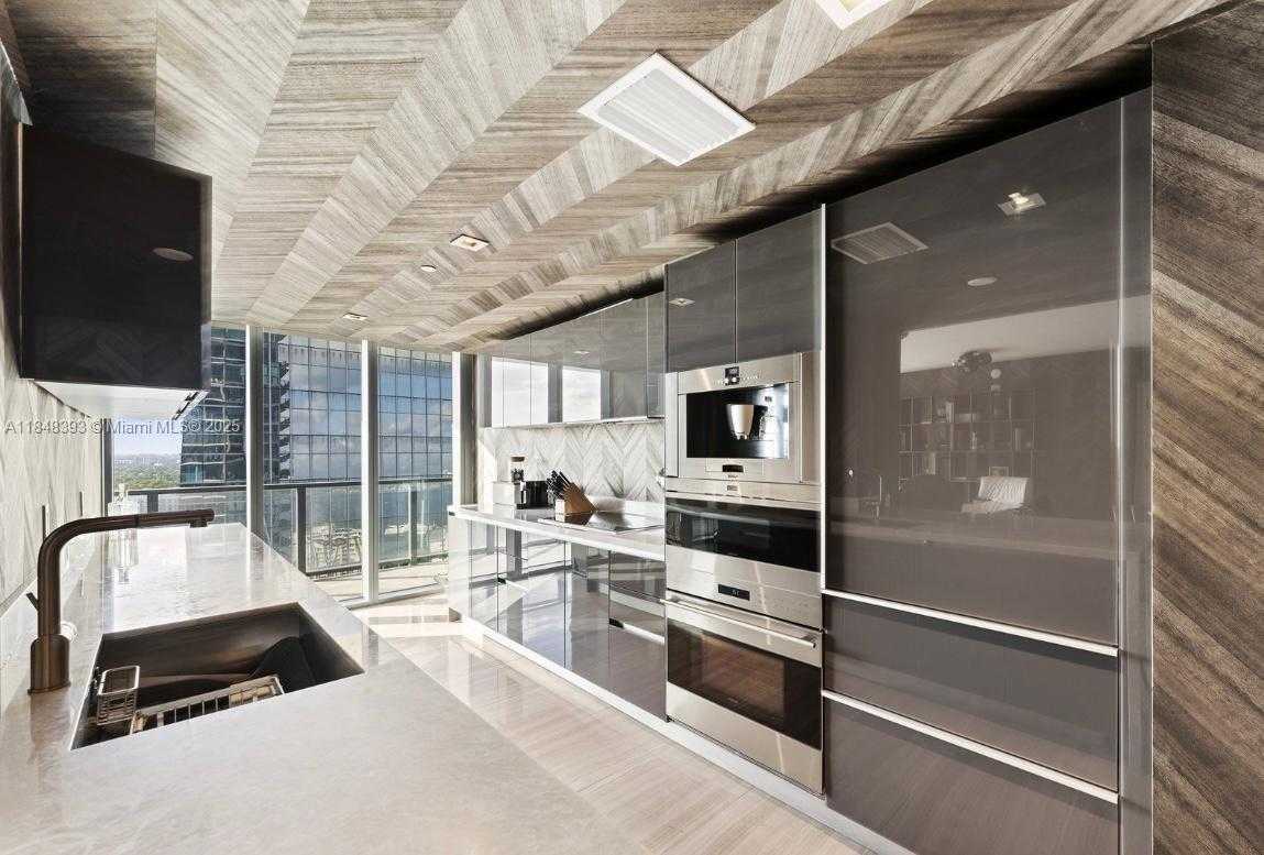 Small Image of 1451 BRICKELL AVE #2505, Miami Number 3