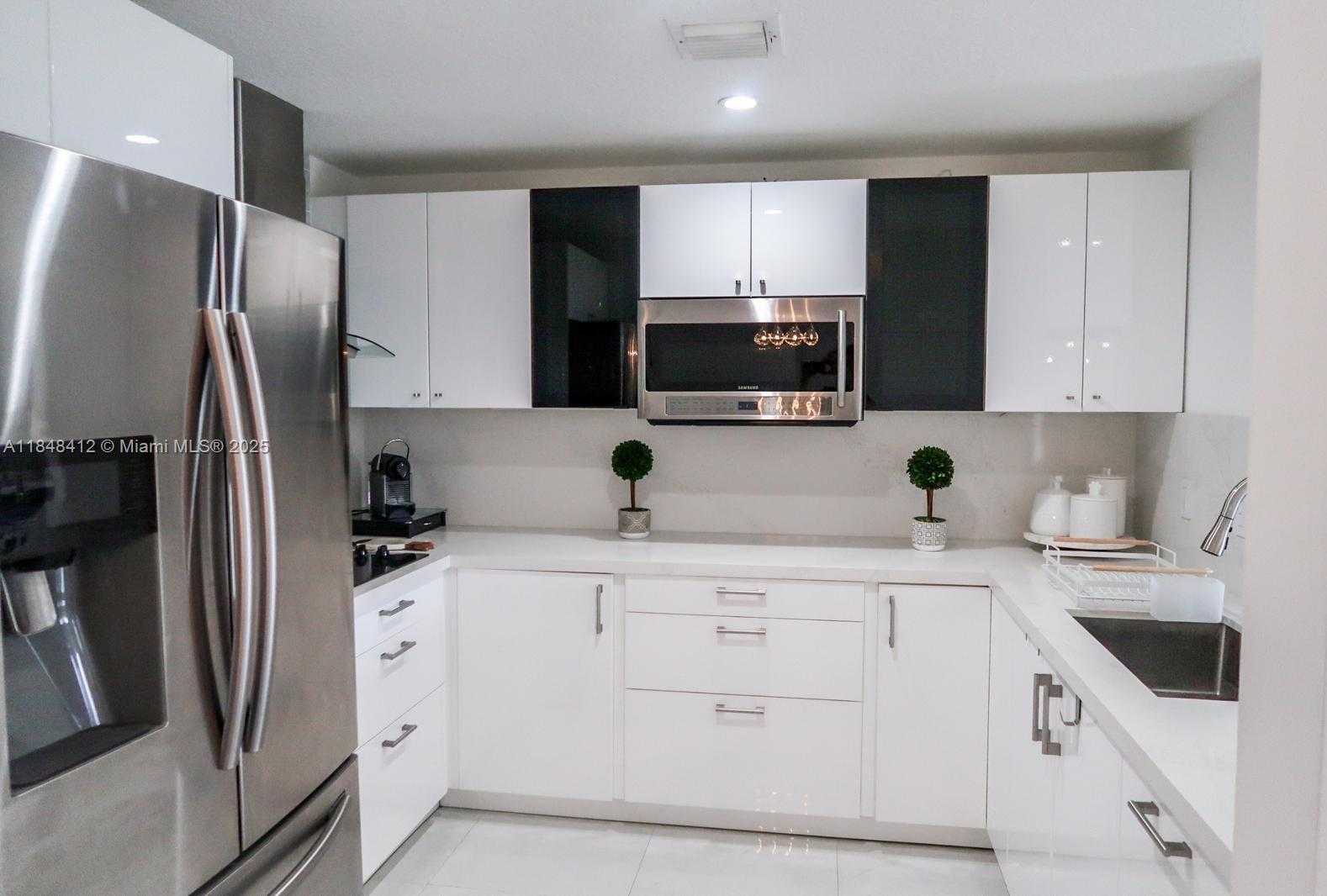 Small Image of 6630 NORTH WEST 114TH AVE #1534, Doral Number 10