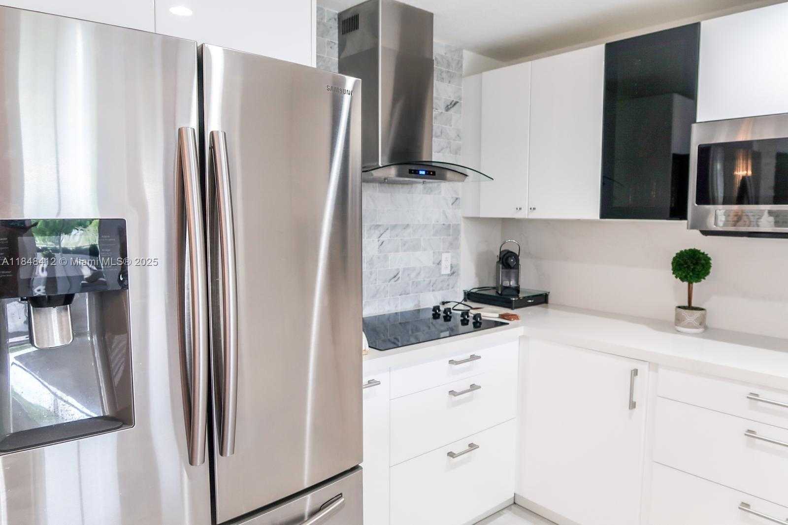 Small Image of 6630 NORTH WEST 114TH AVE #1534, Doral Number 12