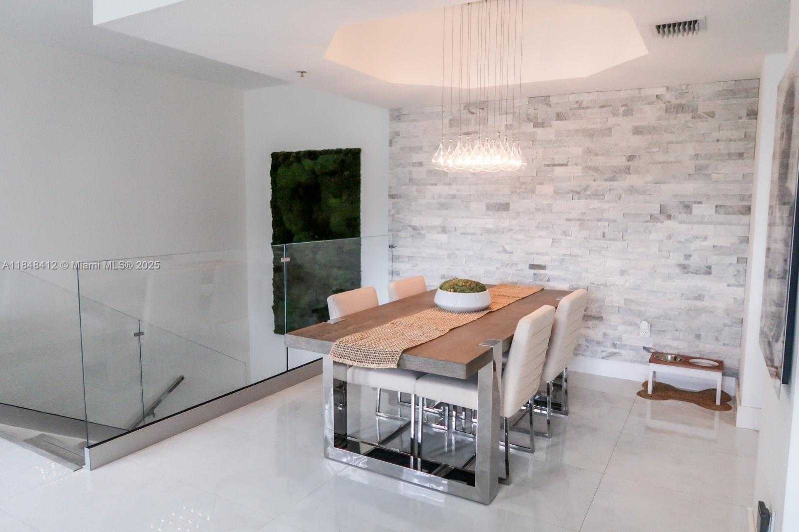 Small Image of 6630 NORTH WEST 114TH AVE #1534, Doral Number 17