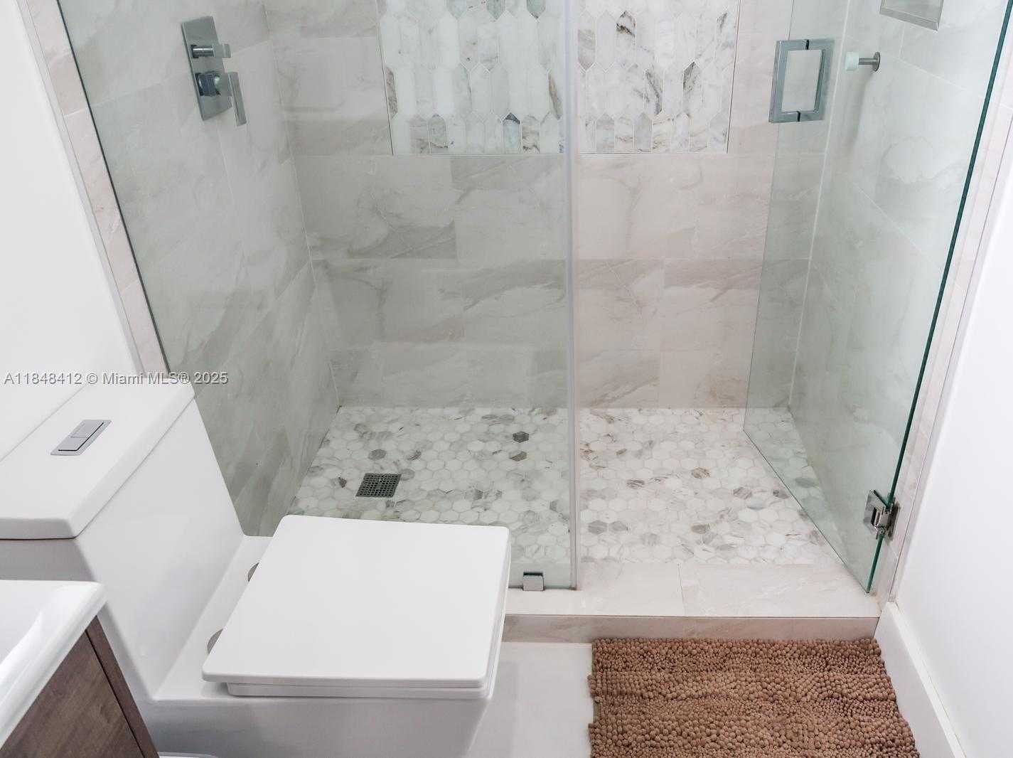 Small Image of 6630 NORTH WEST 114TH AVE #1534, Doral Number 24