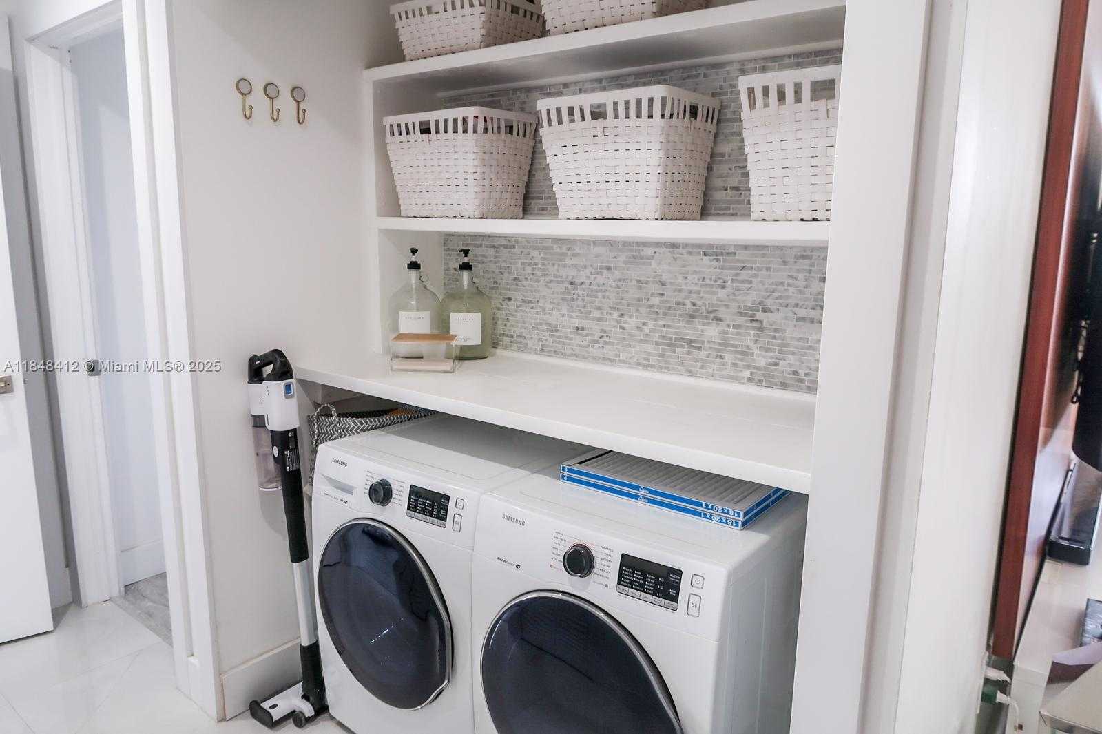 Small Image of 6630 NORTH WEST 114TH AVE #1534, Doral Number 27
