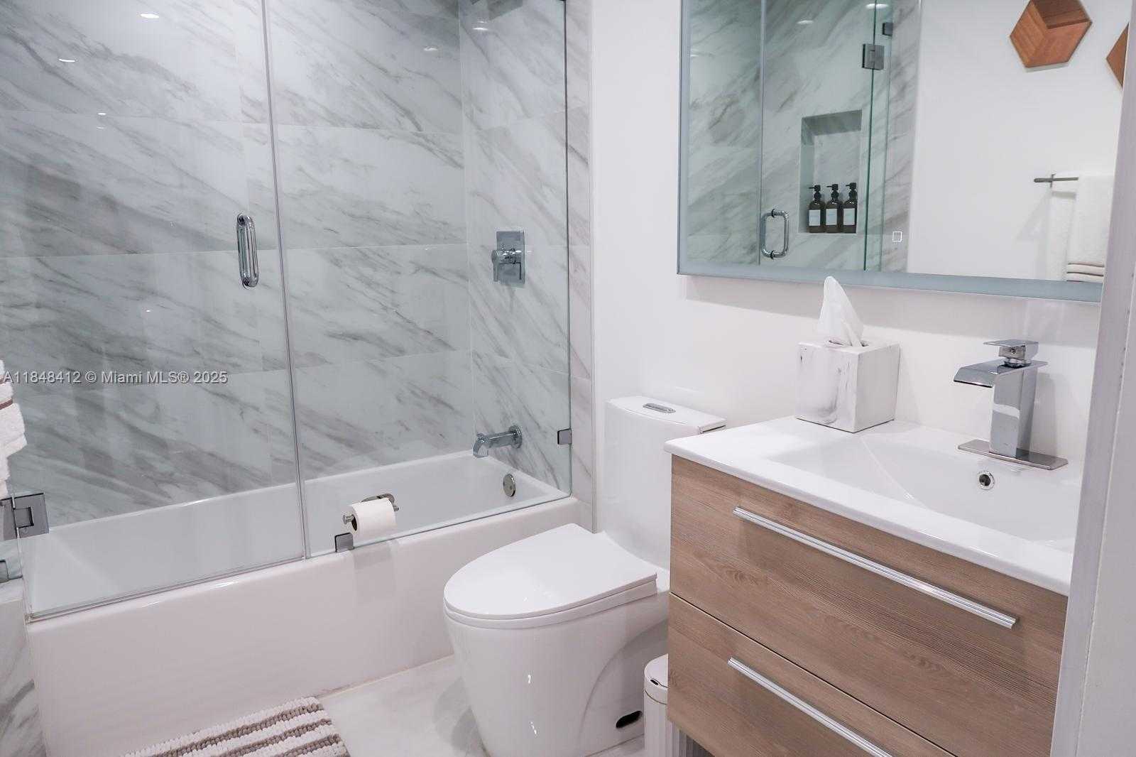 Small Image of 6630 NORTH WEST 114TH AVE #1534, Doral Number 30