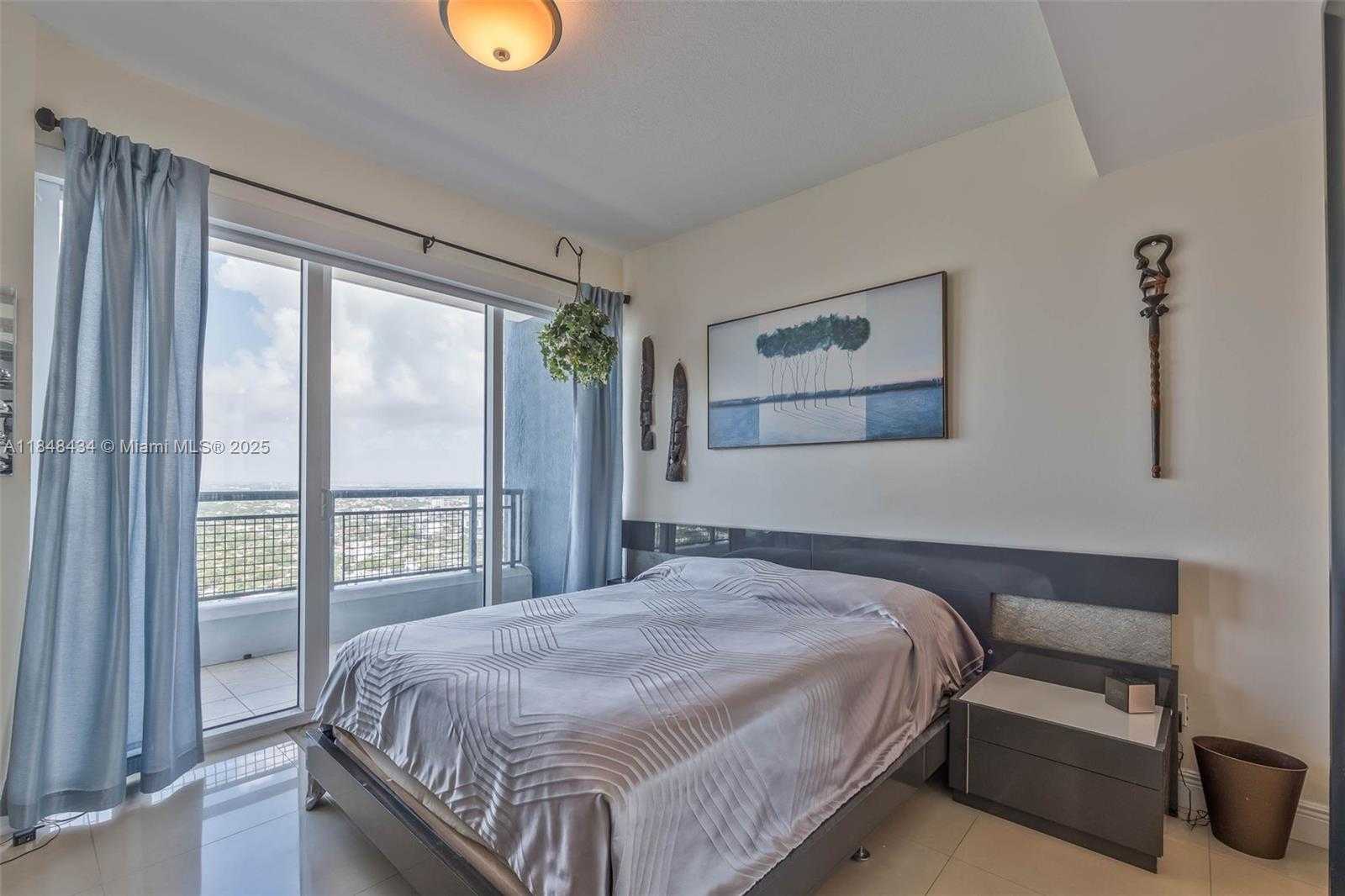 Small Image of 60 SOUTH WEST 13TH ST #3401, Miami Number 14