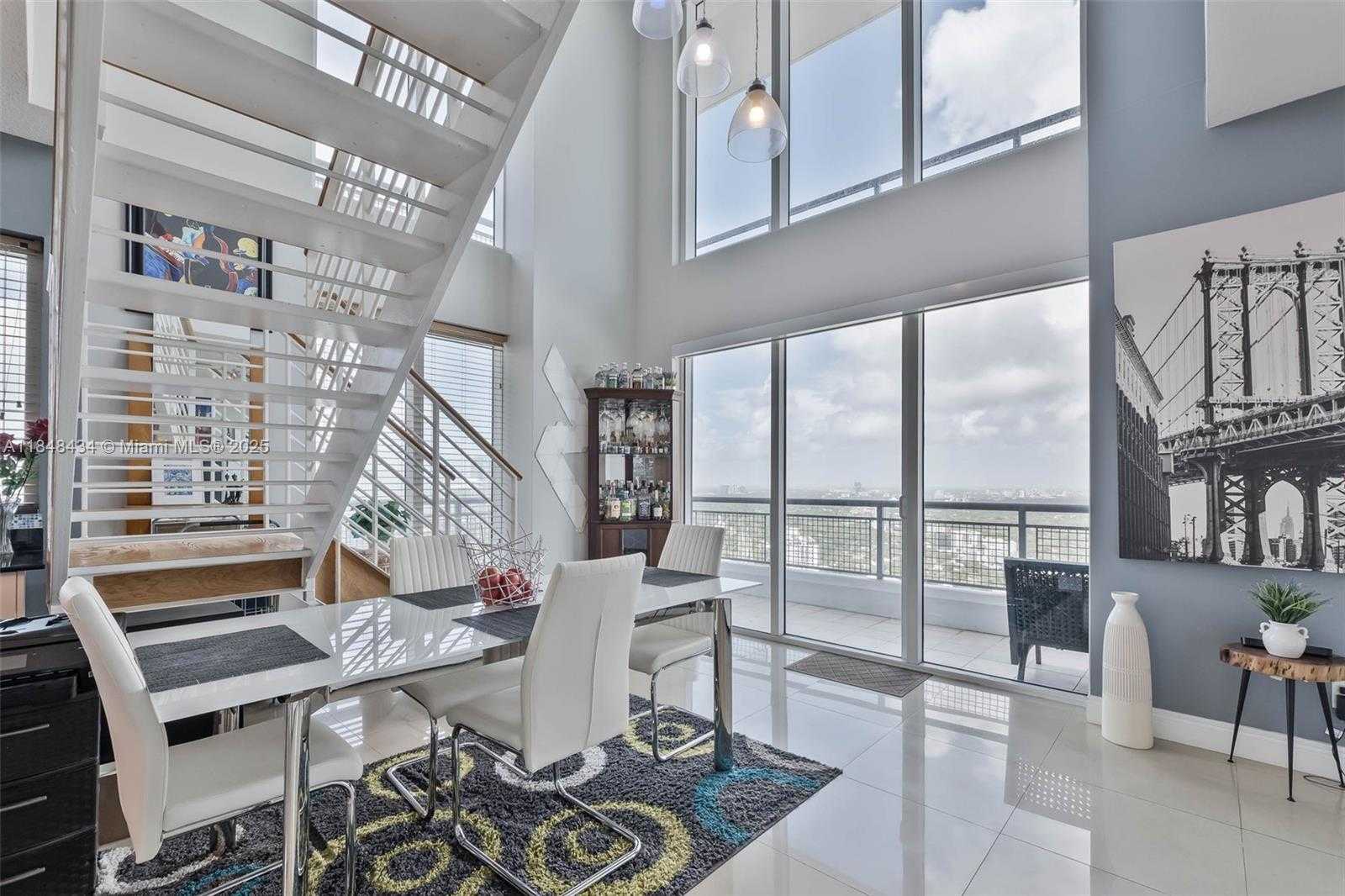 Small Image of 60 SOUTH WEST 13TH ST #3401, Miami Number 4