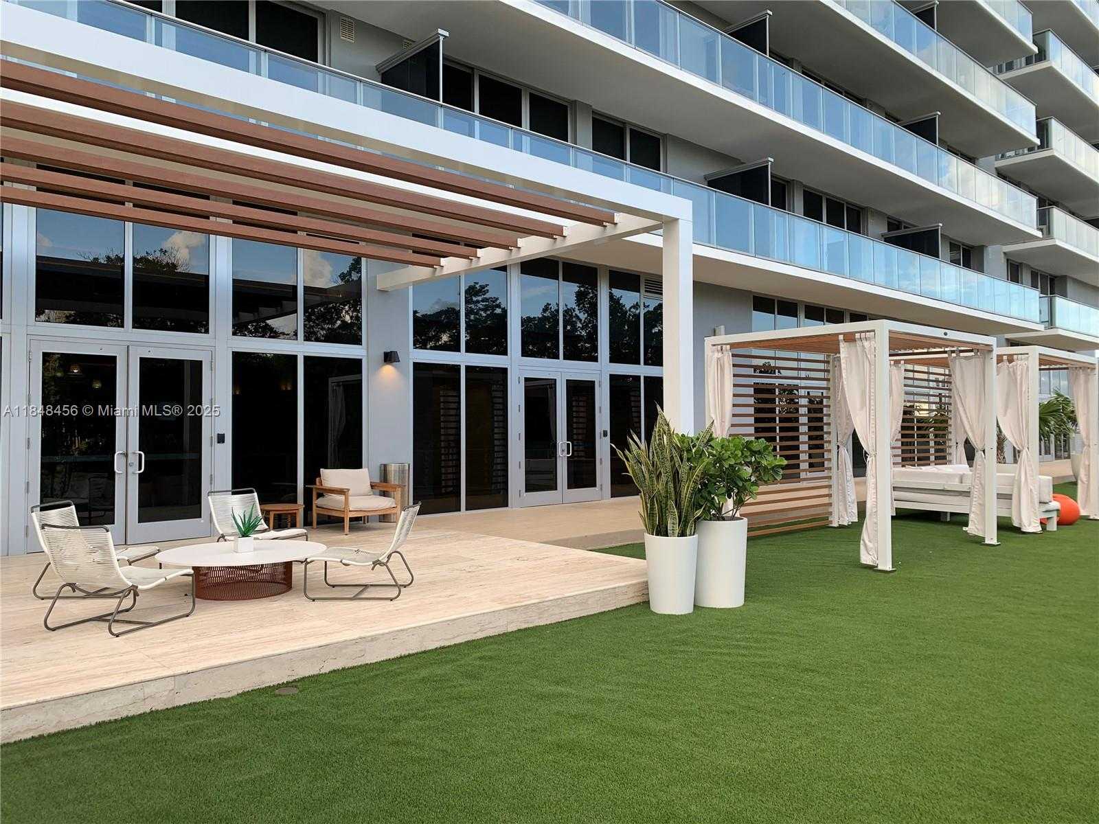 Small Image of 16385 BISCAYNE BLVD #1503, North Miami Beach Number 49