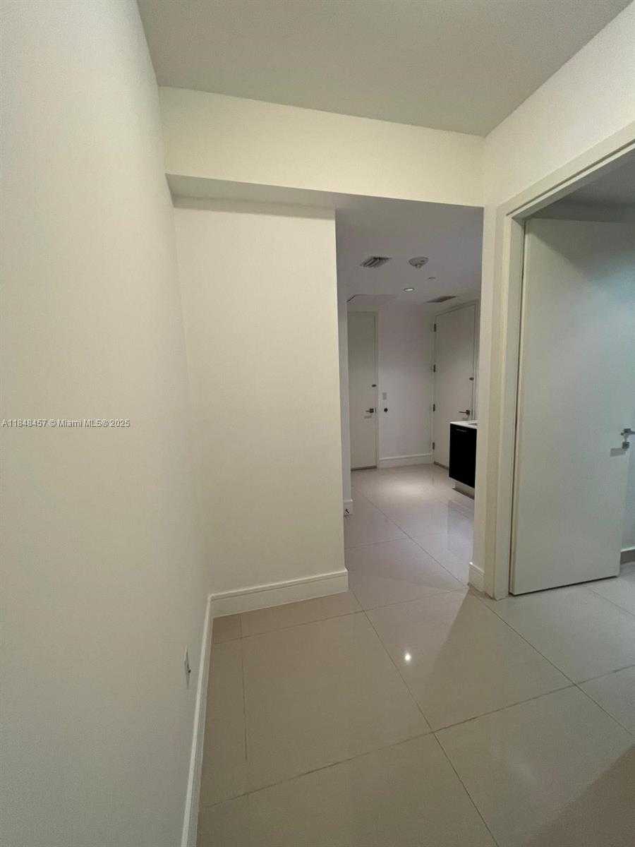 Small Image of 3250 NORTH EAST 188 ST #403, Aventura Number 13