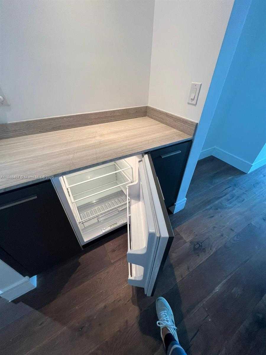 Small Image of 3250 NORTH EAST 188 ST #403, Aventura Number 14
