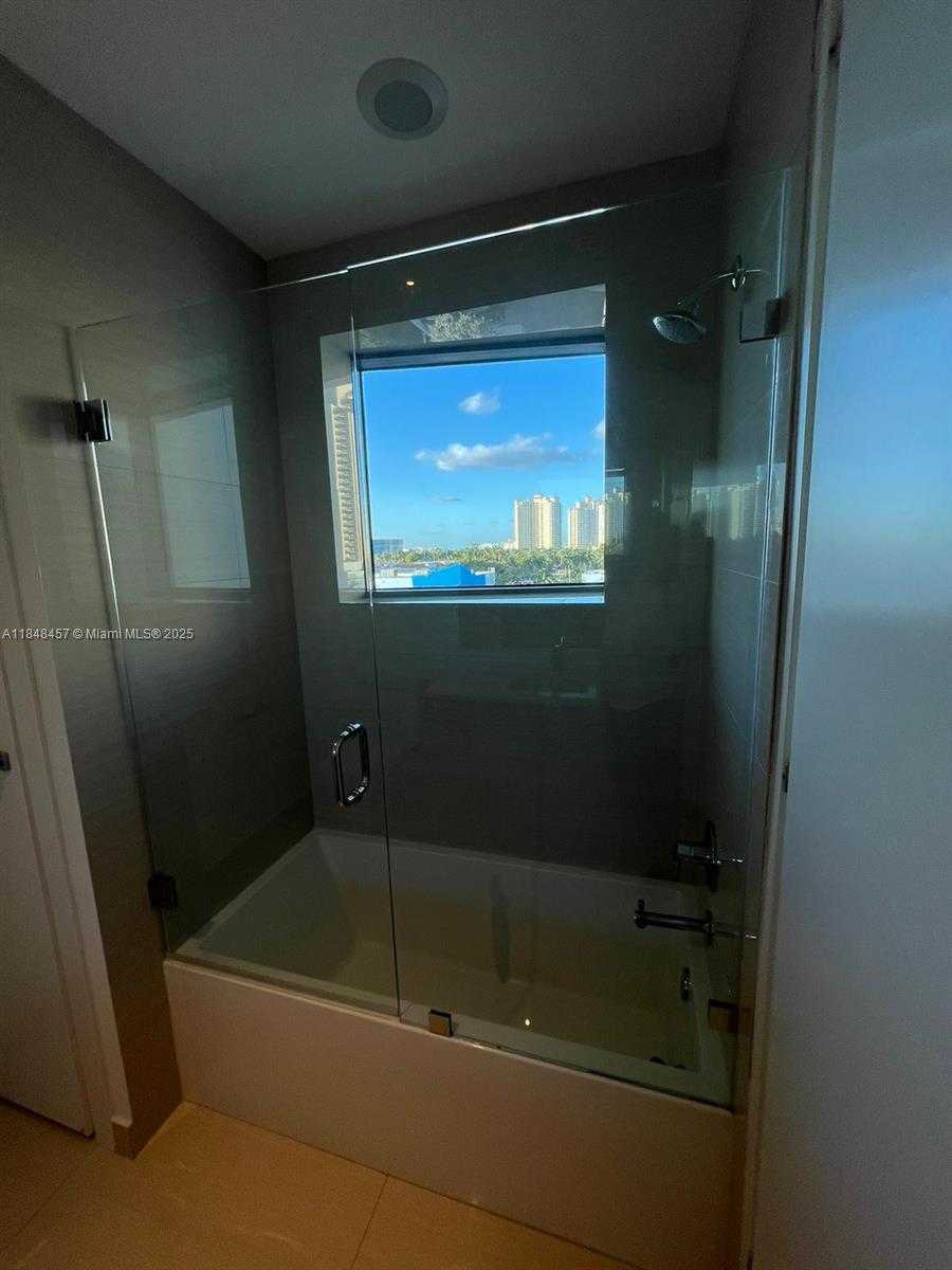 Small Image of 3250 NORTH EAST 188 ST #403, Aventura Number 21