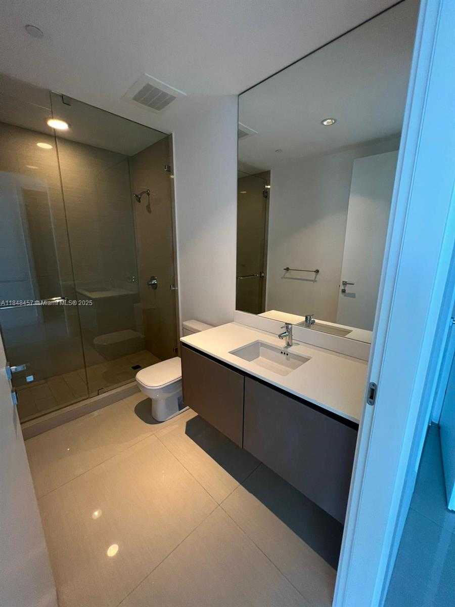 Small Image of 3250 NORTH EAST 188 ST #403, Aventura Number 29